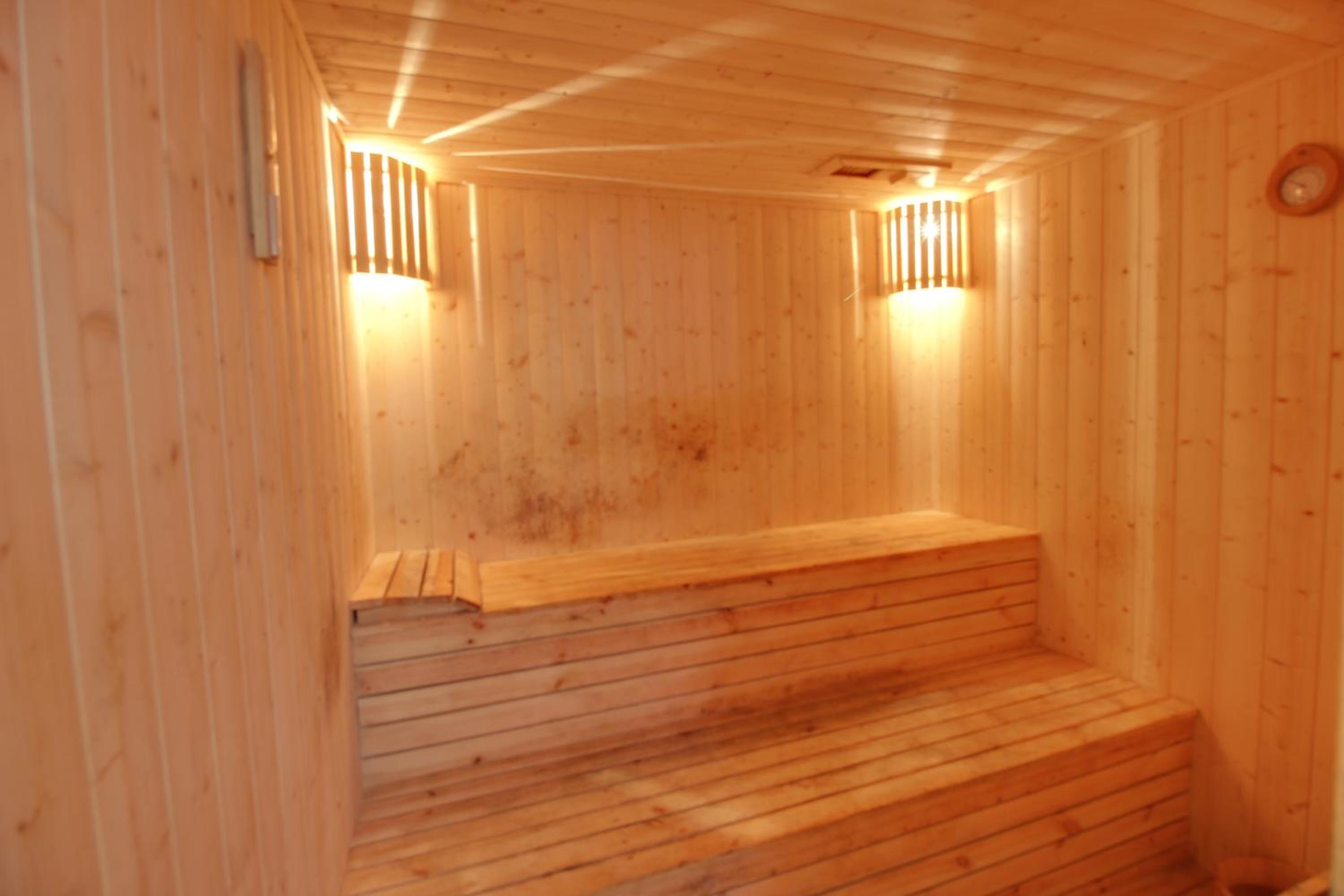 Wood castle Spa & Resort