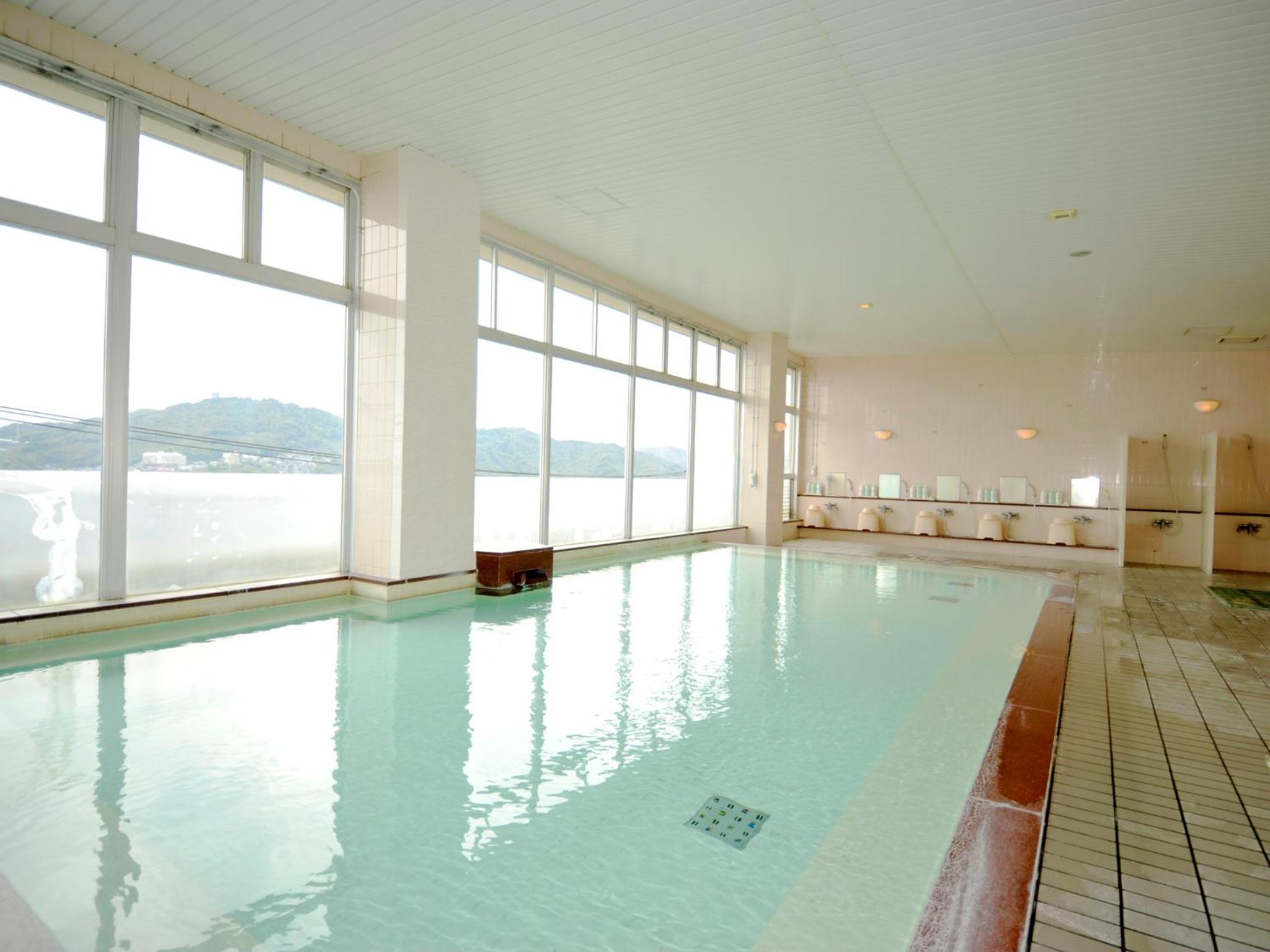 Nagasaki Nisshokan, Nagasaki - 10