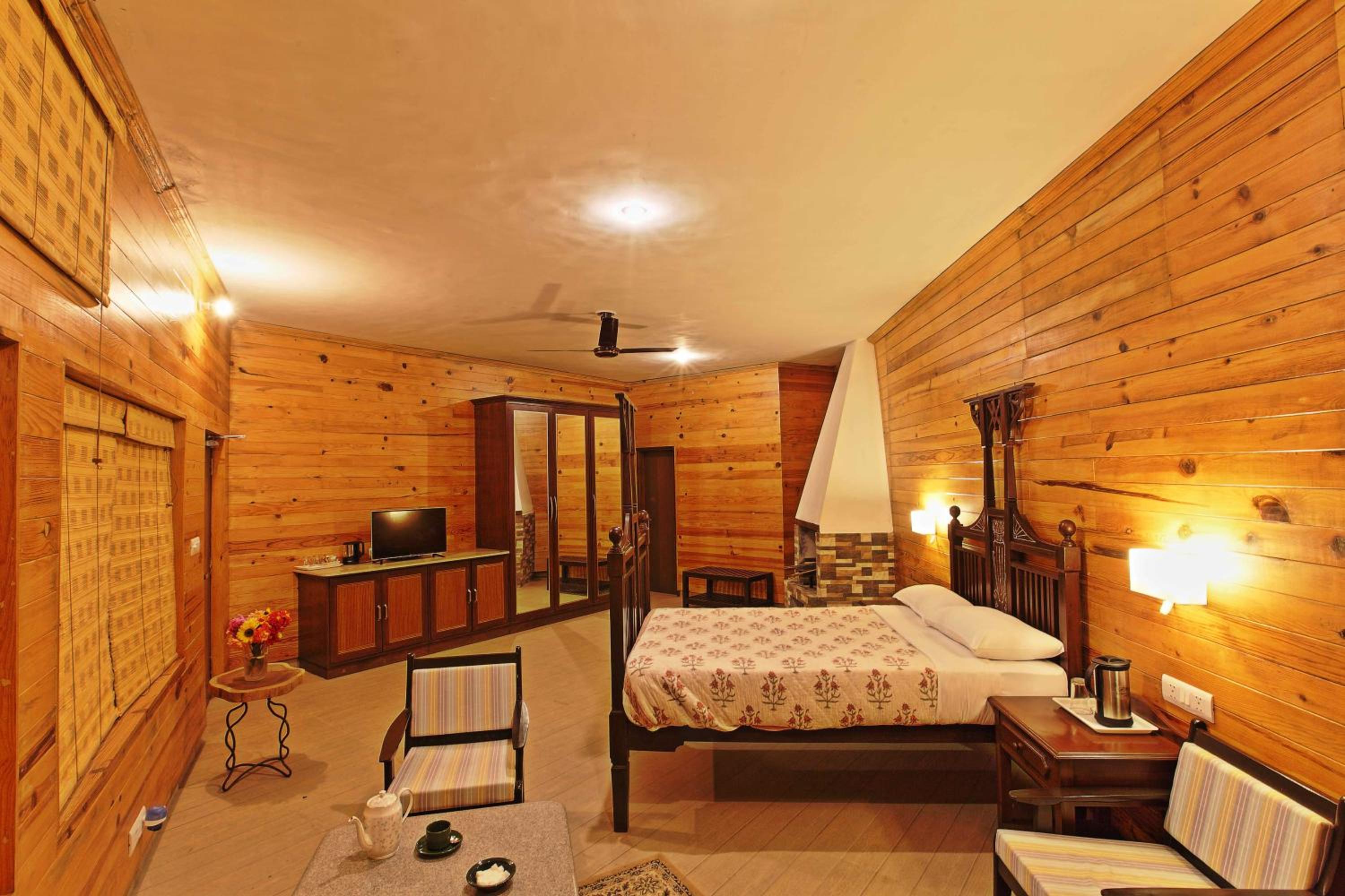 Cedar Lodge By Aahma
