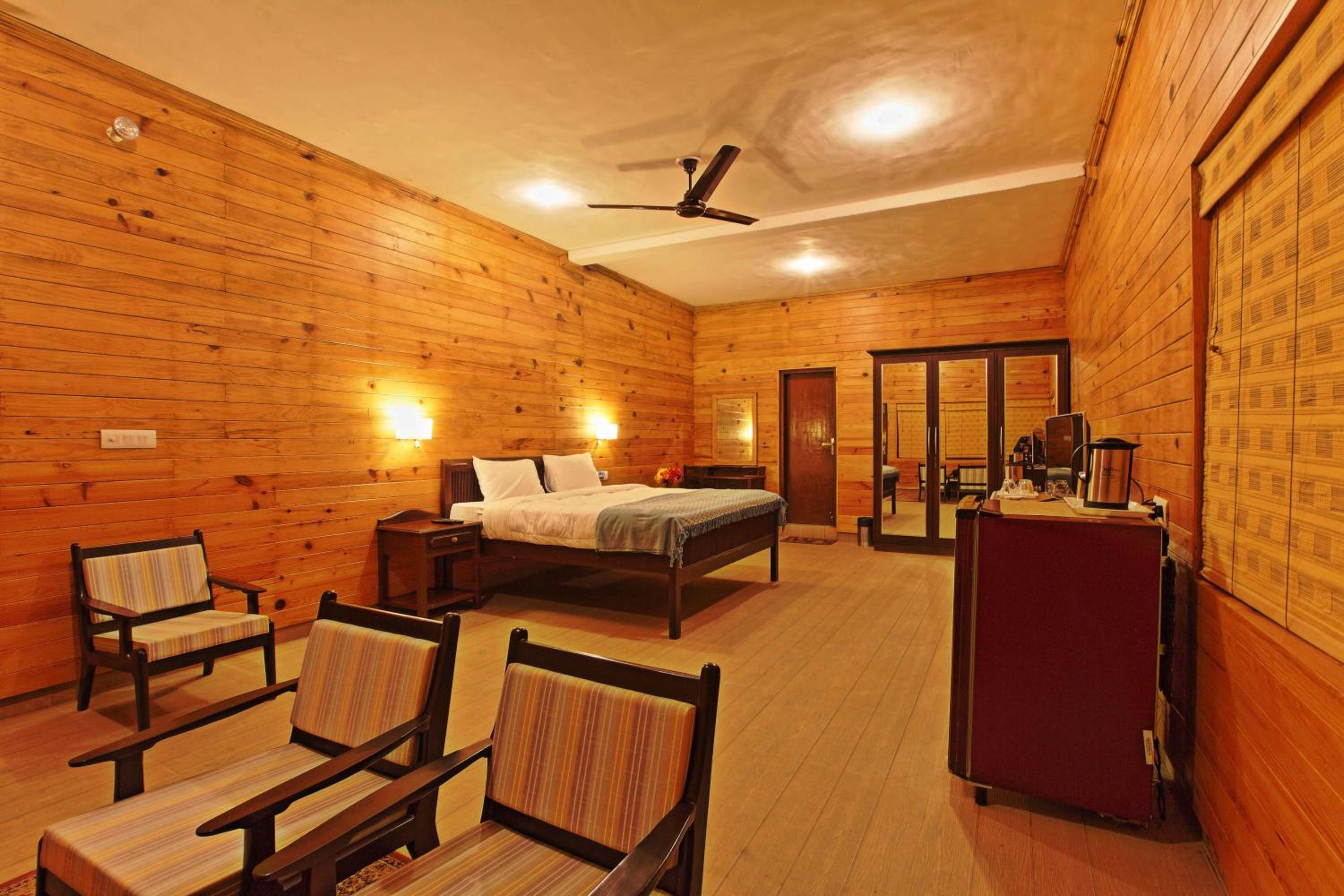 Cedar Lodge By Aahma