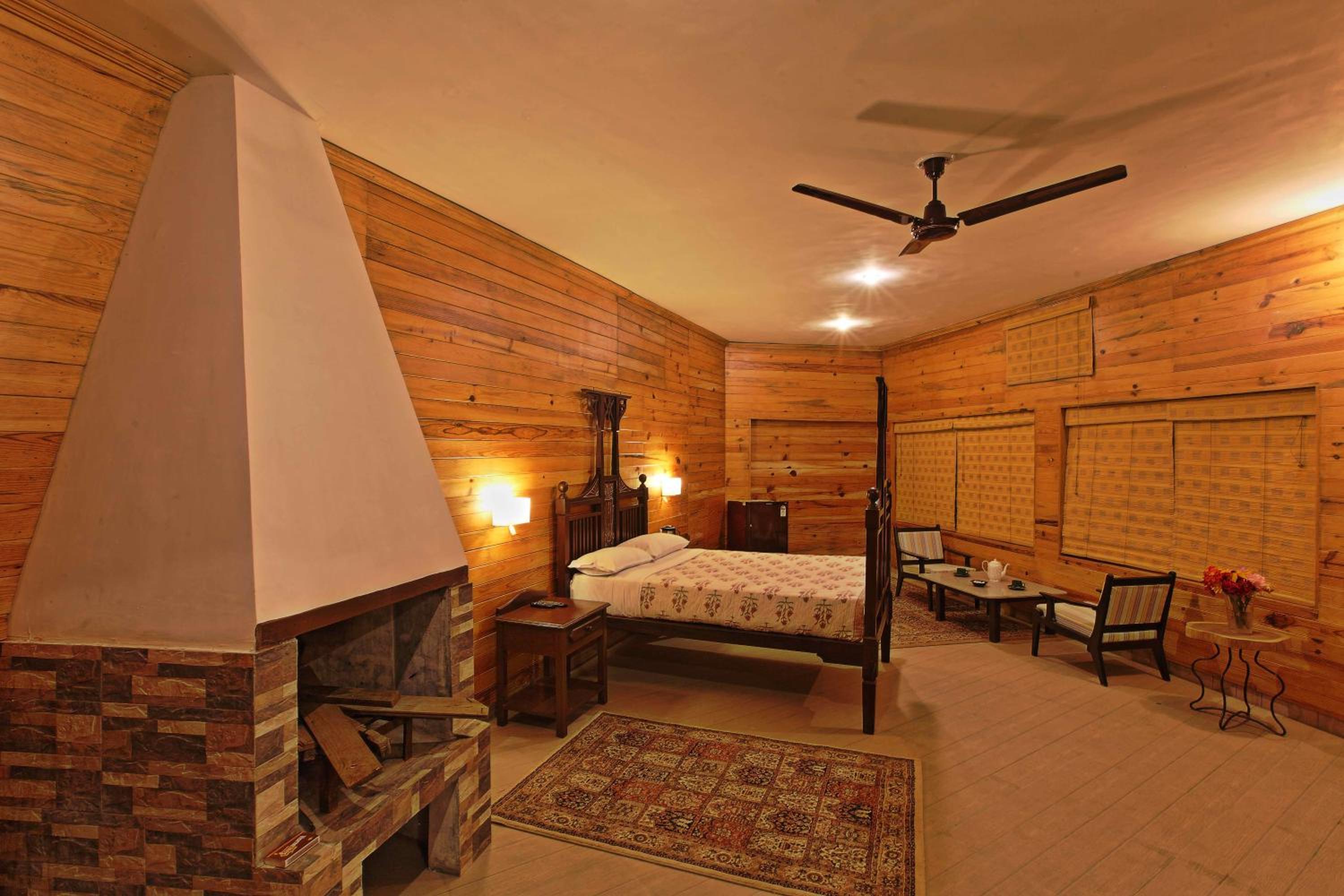 Cedar Lodge By Aahma