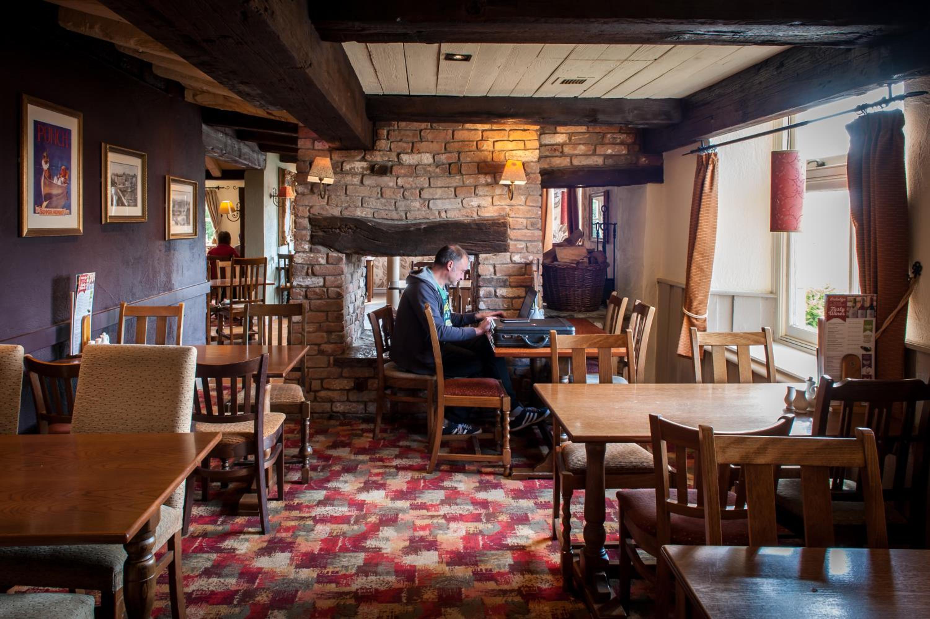 Bridgwater Vacations - Admiral's Table, Bridgwater by Marston's Inns - Property Image 12