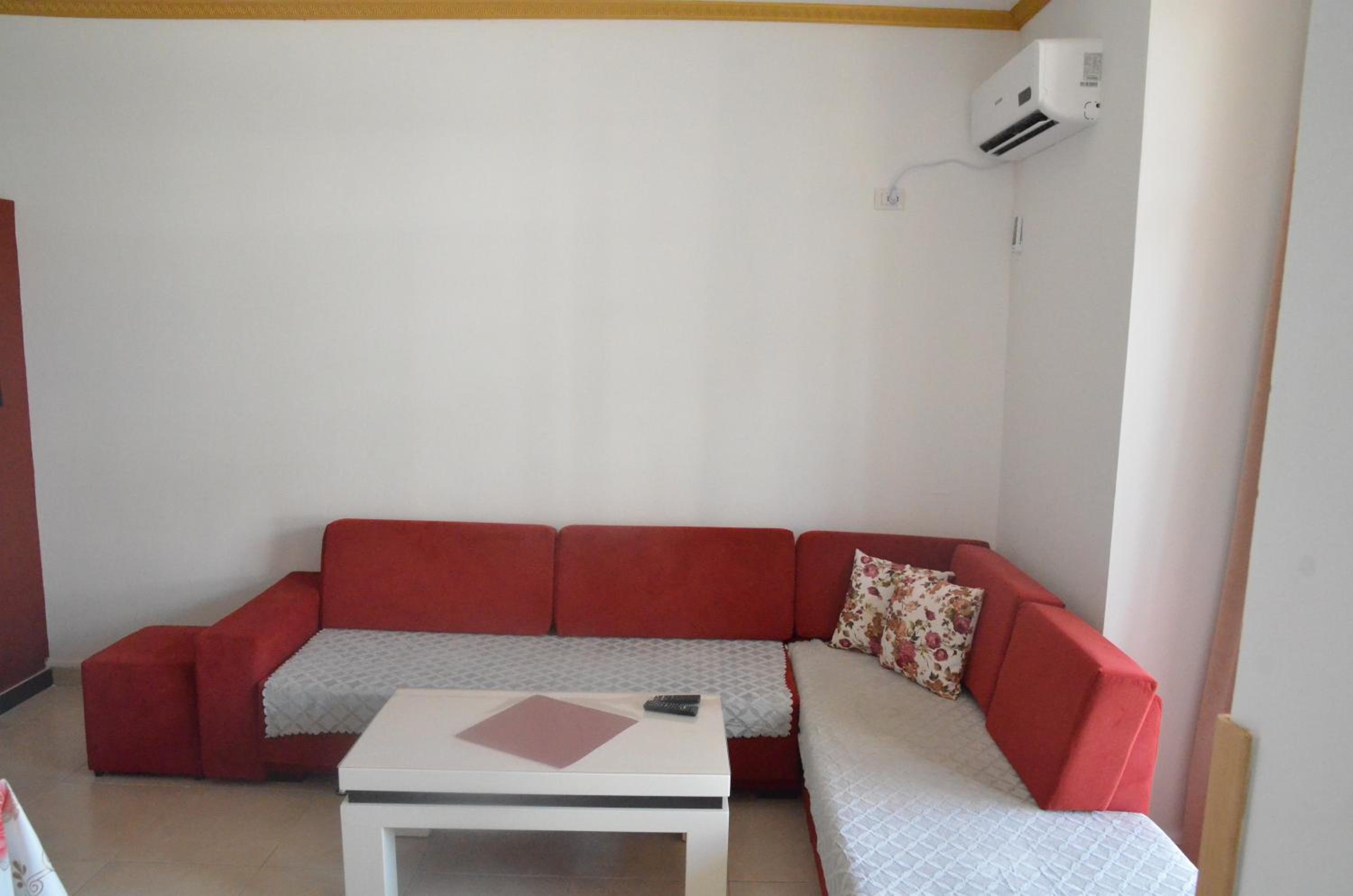 Everest Apartments Shengjin