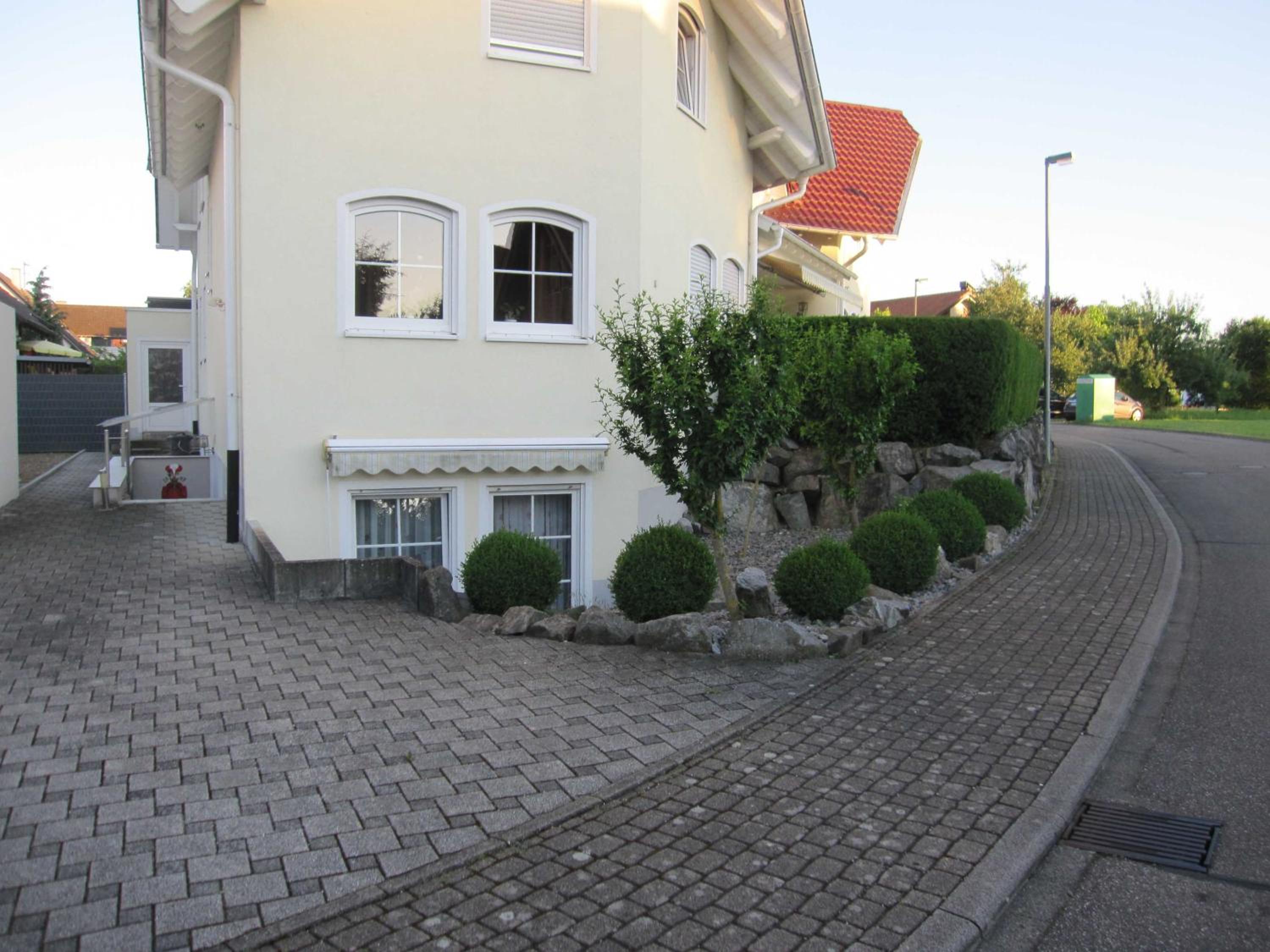 Ferienwohnung Kunst view 3