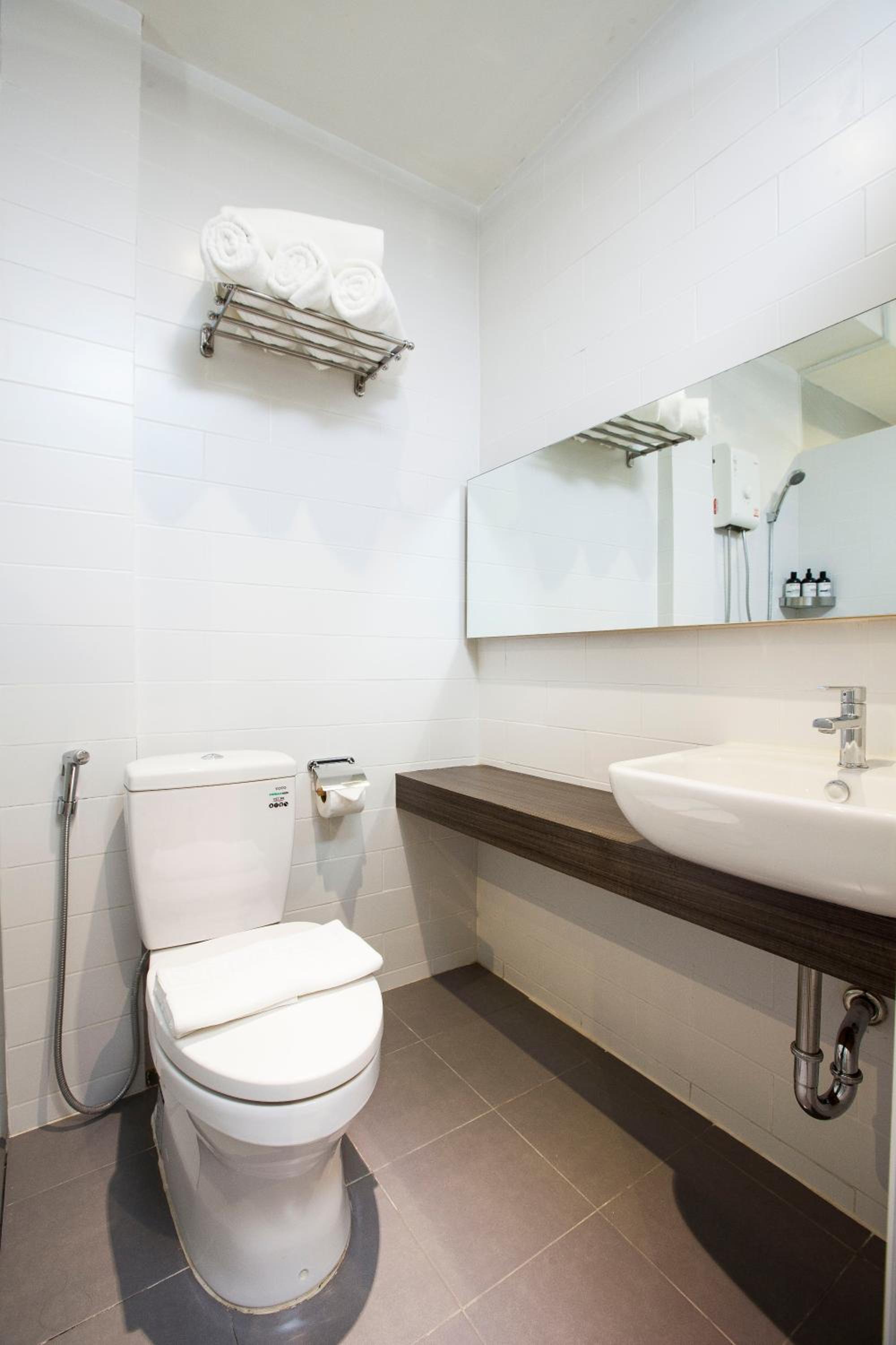 GN Luxury Hostel