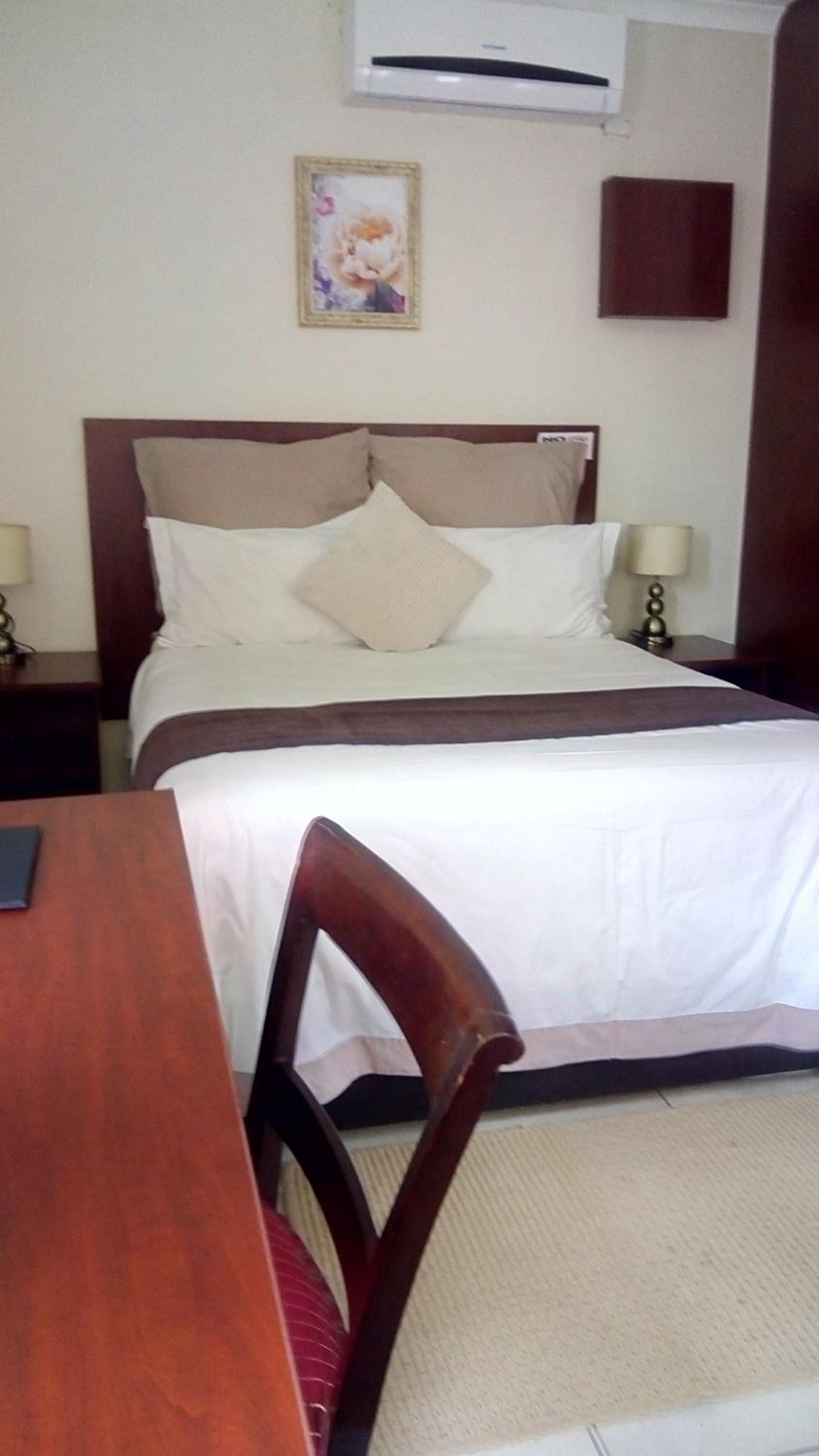 Thulamela Guest House Mahalapye