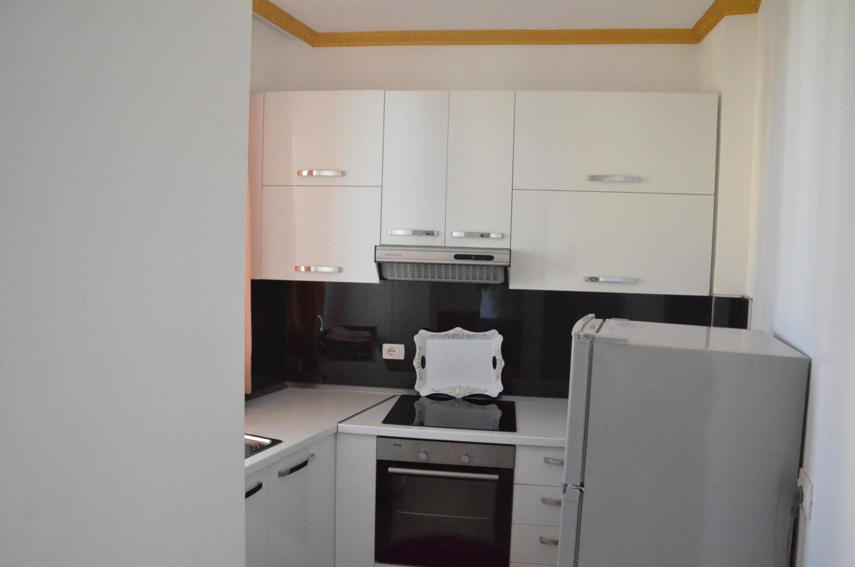 Everest Apartments Shengjin