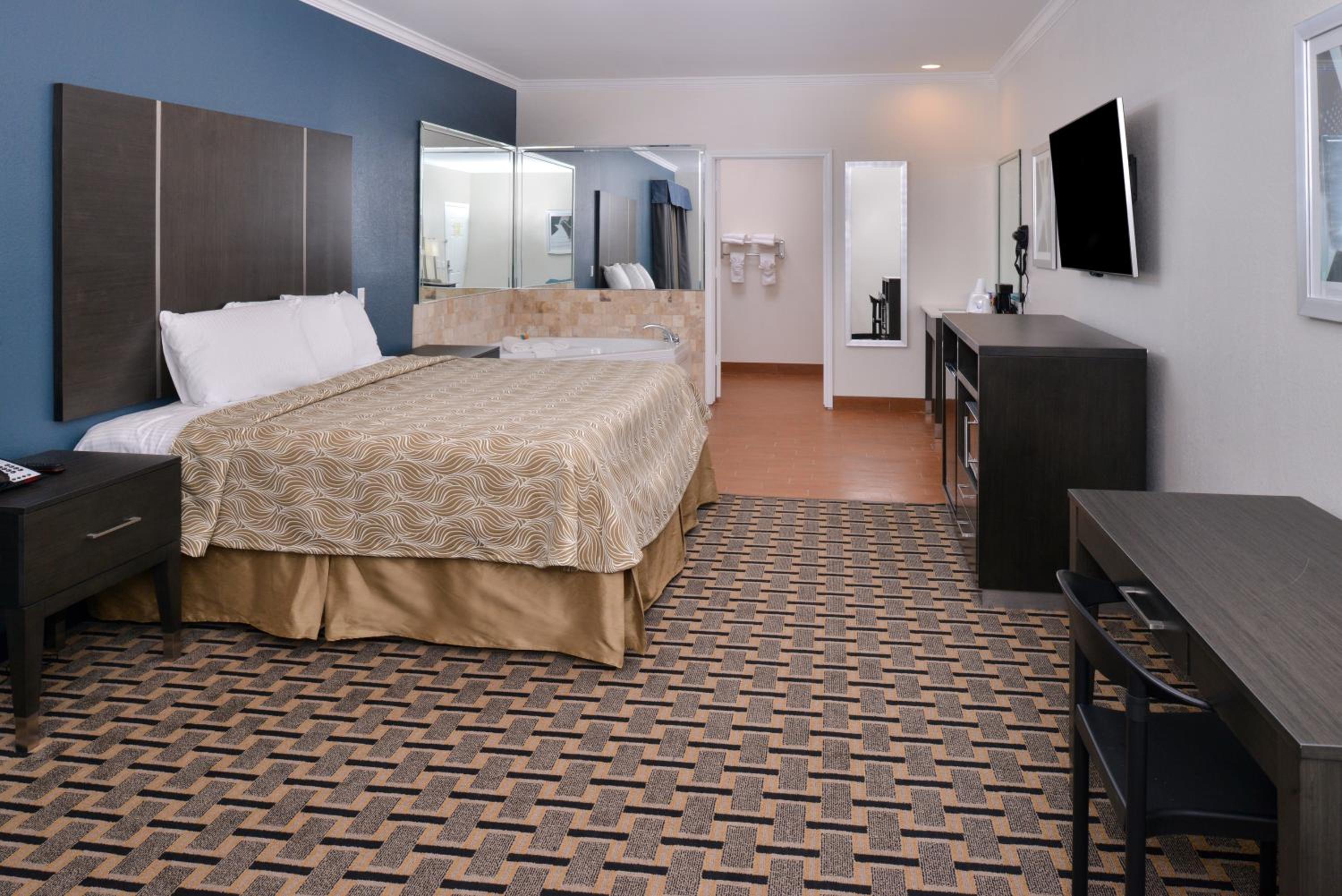 Regency Inn & Suites- NW Houston