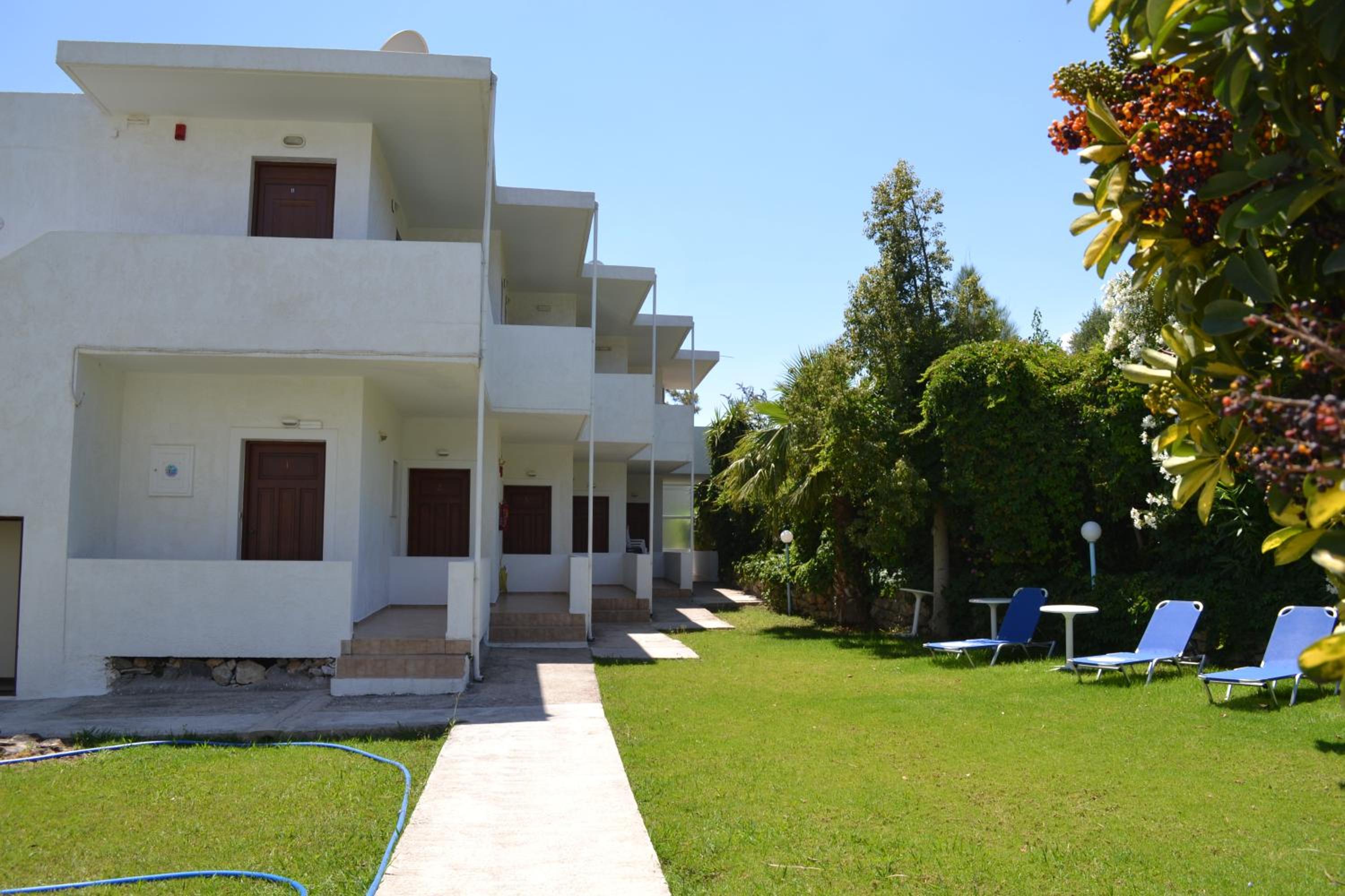 Hotel Giorgos and Maria - Image 1