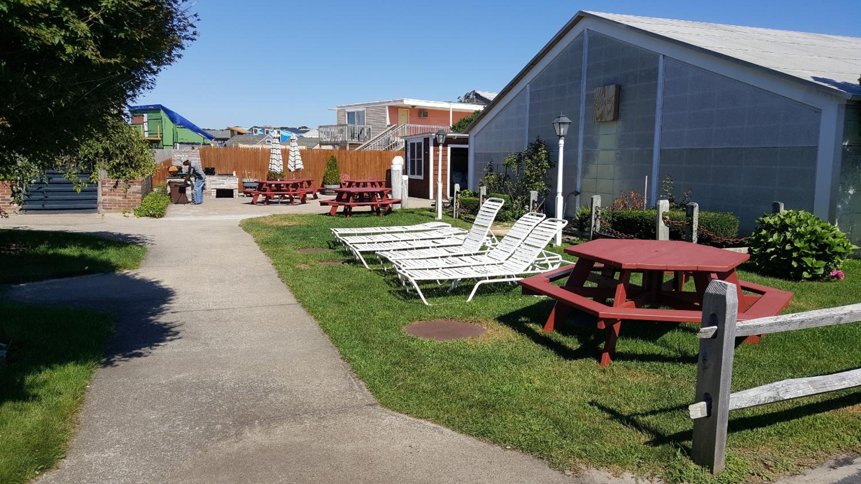 Blue Sea Motor Inn