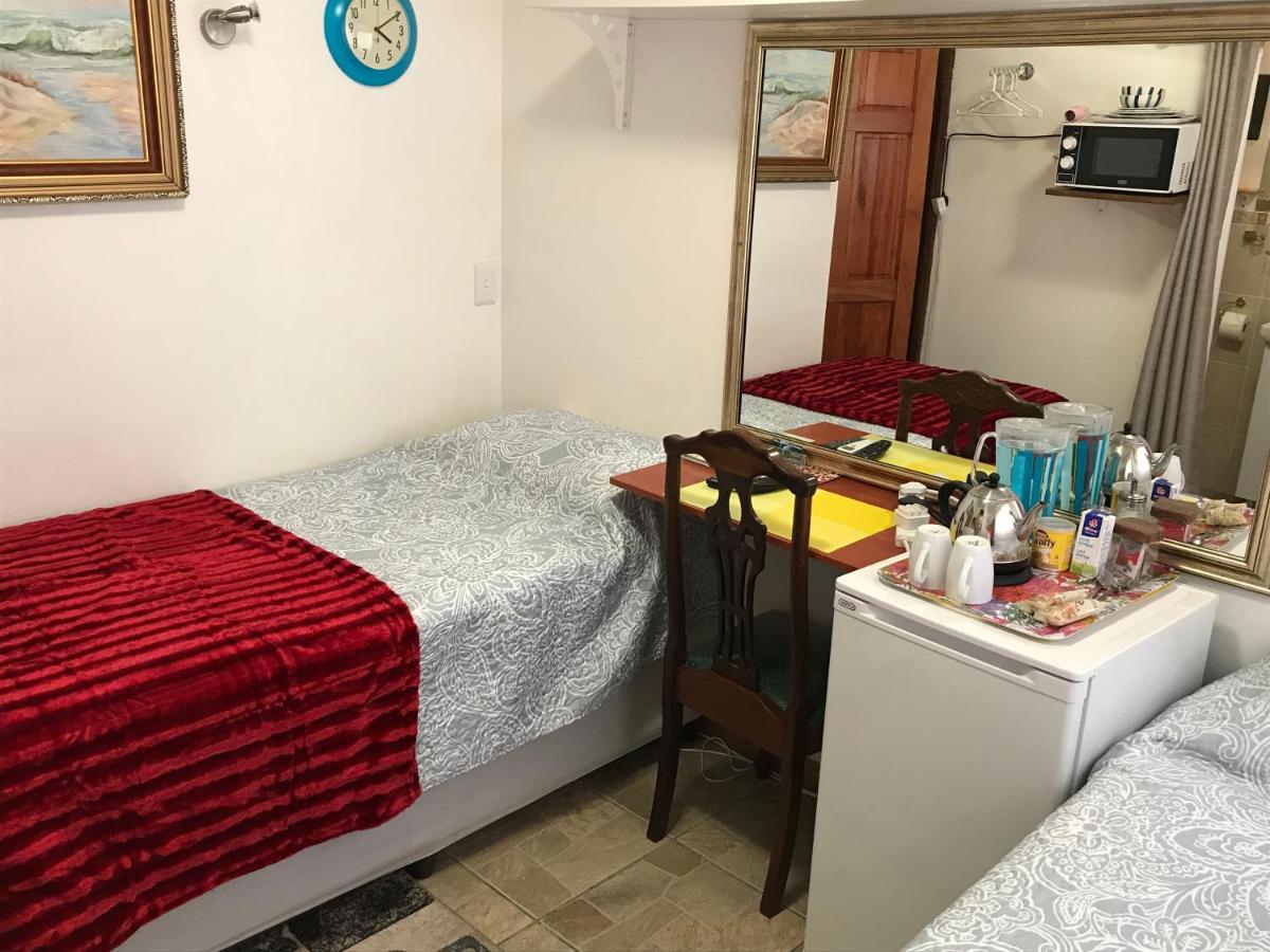 Blue Crane Guest House Bloemfontein view 3