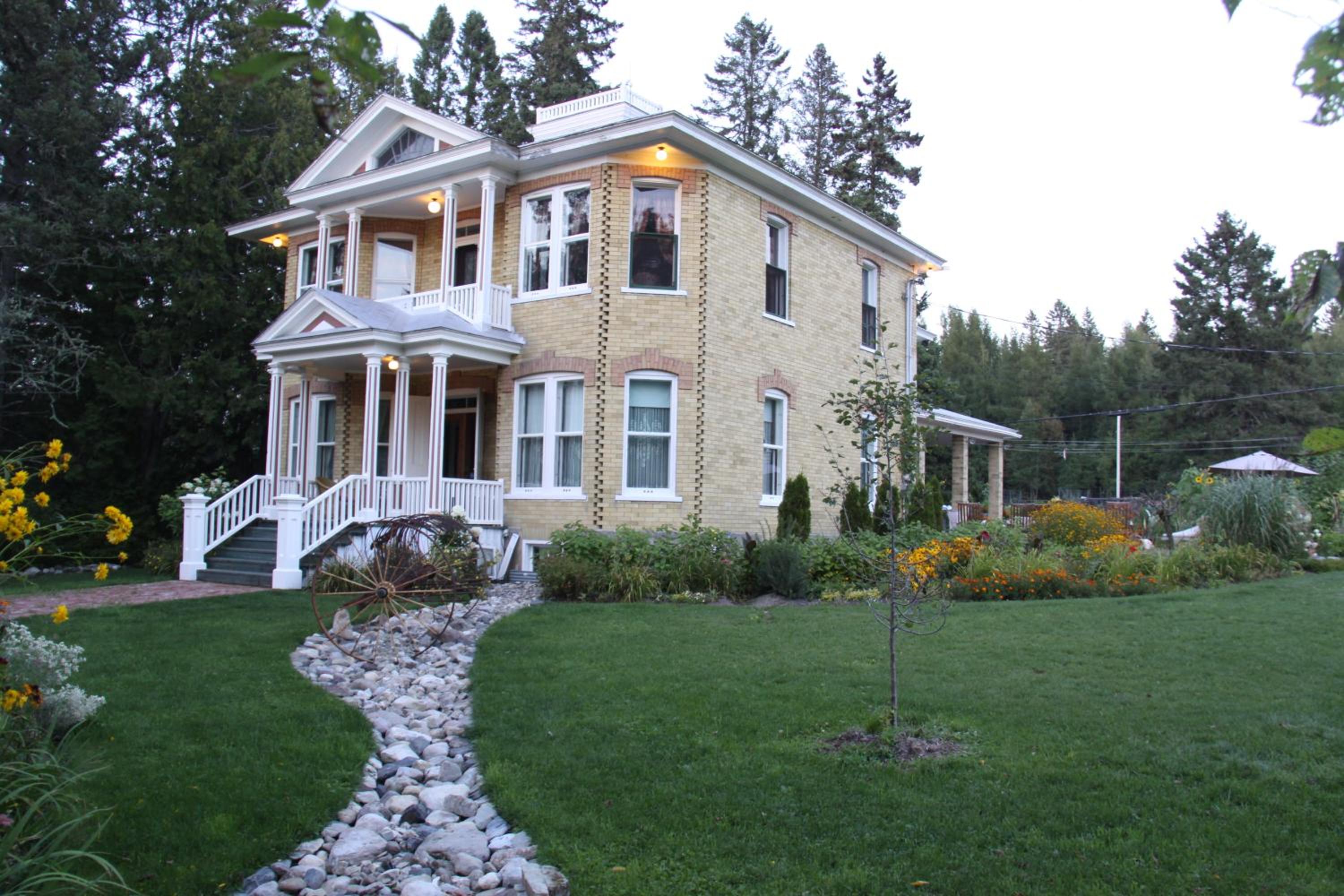 Auberge Taylor Manor
