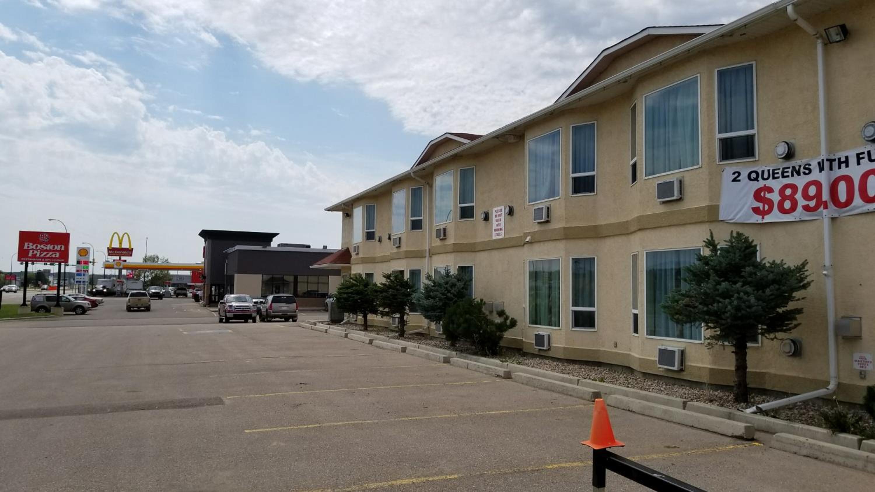 Western Budget Motel Cold Lake view 4