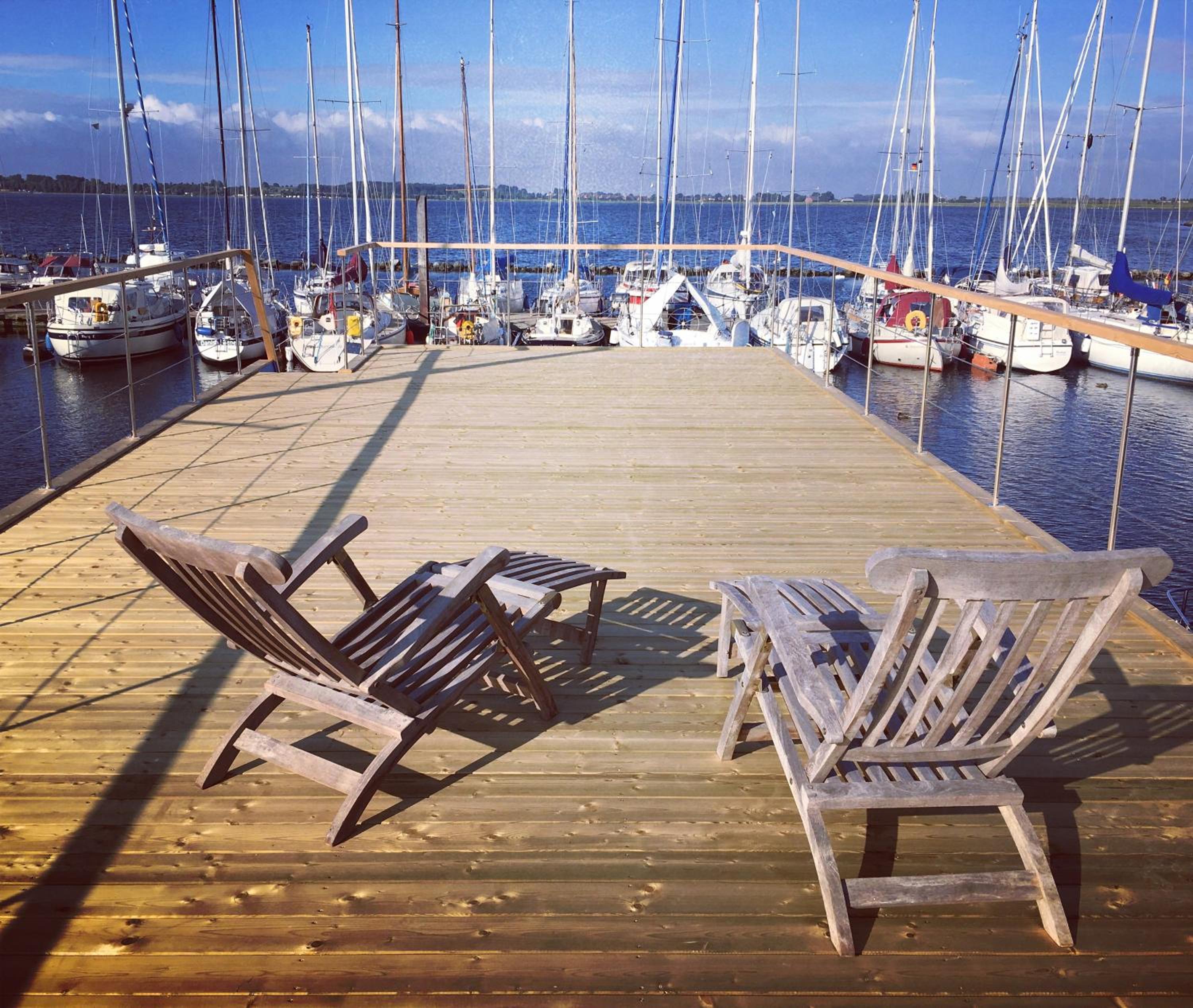 Ferienhaus auf dem Wasser - Hausboot Antje Frieda