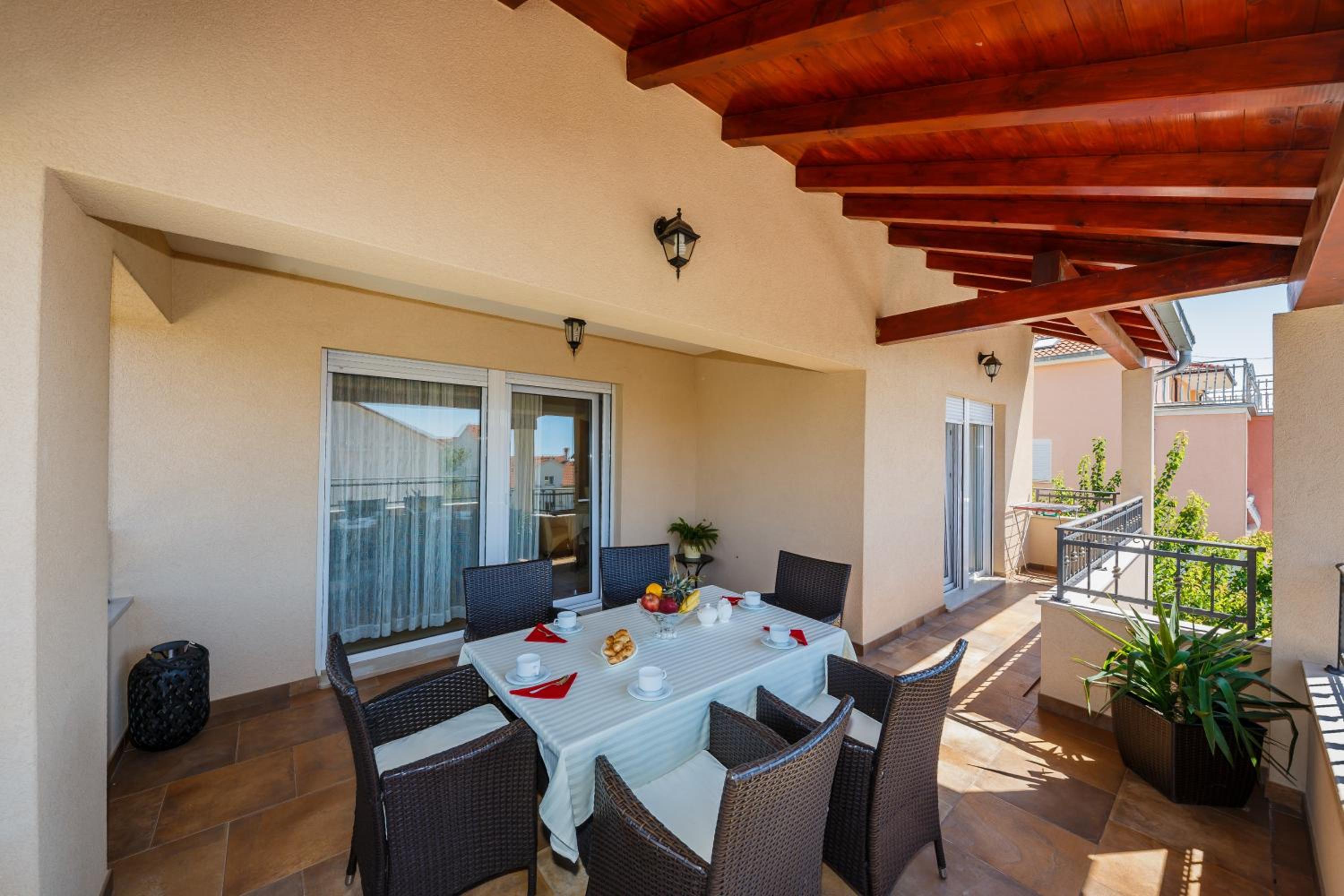 Hotel Villa Julija - Image 1