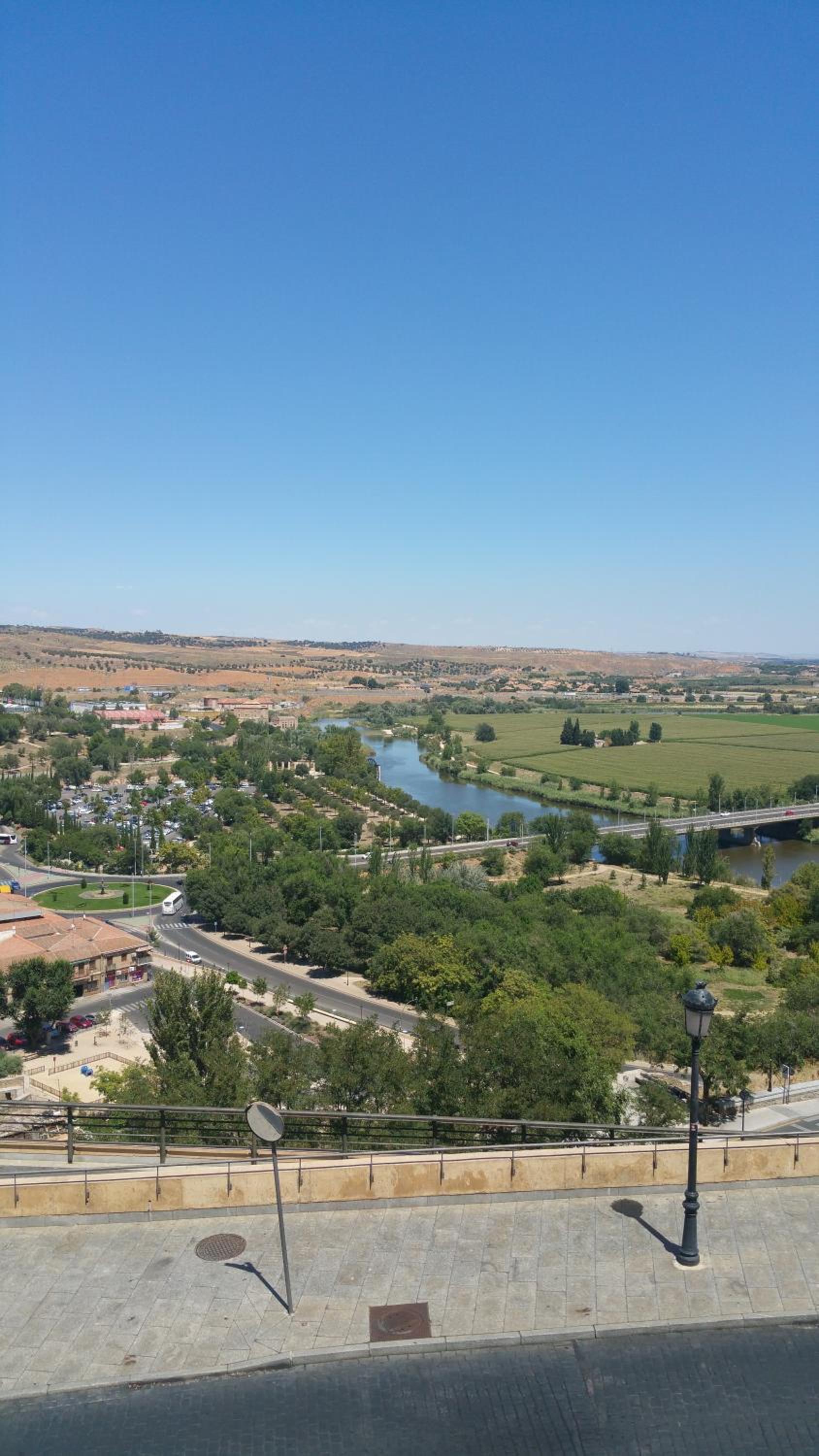 Toledo Flat, City Centre