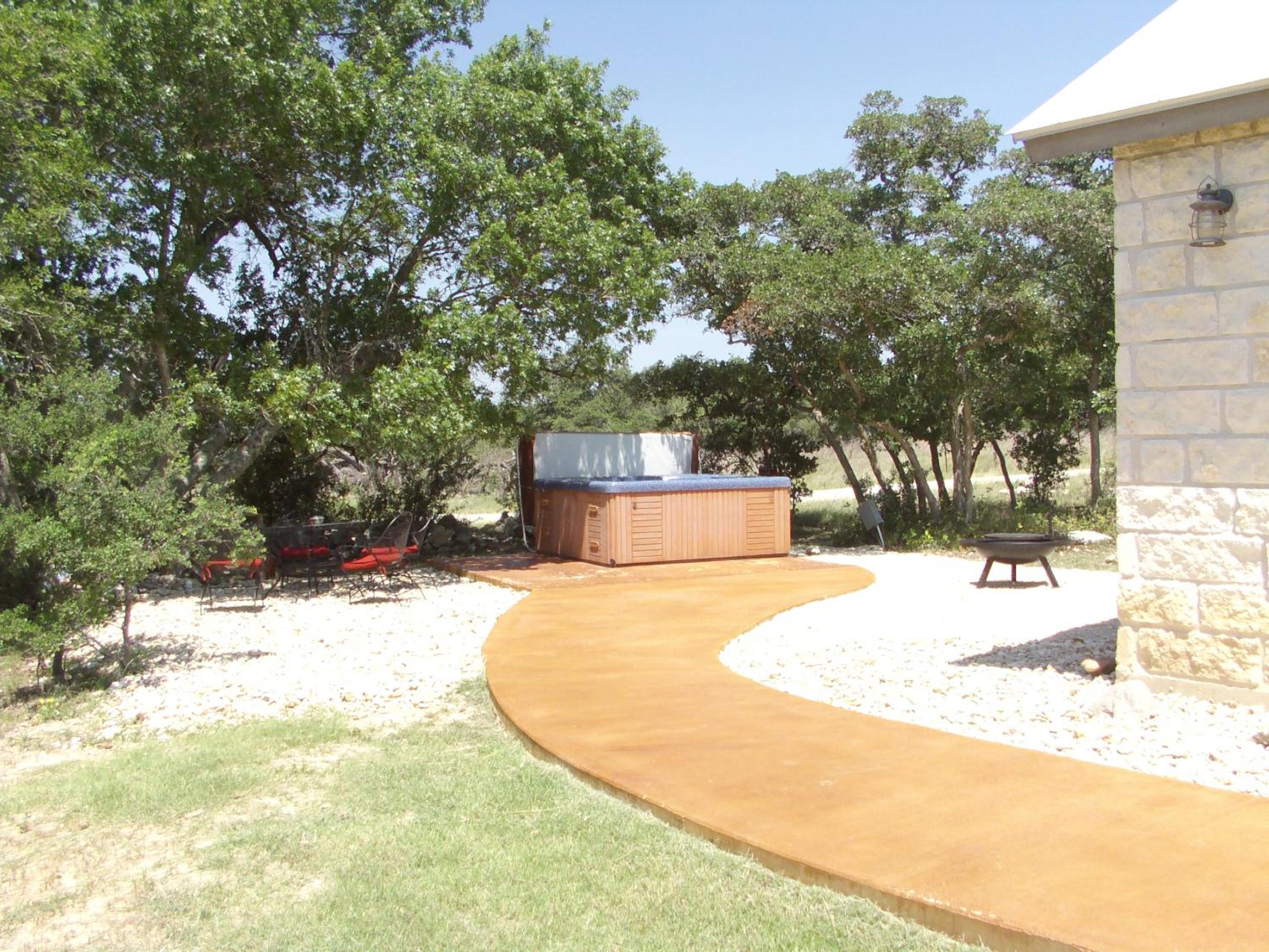 Breezy Hills Cottages - Moonlight Cottage