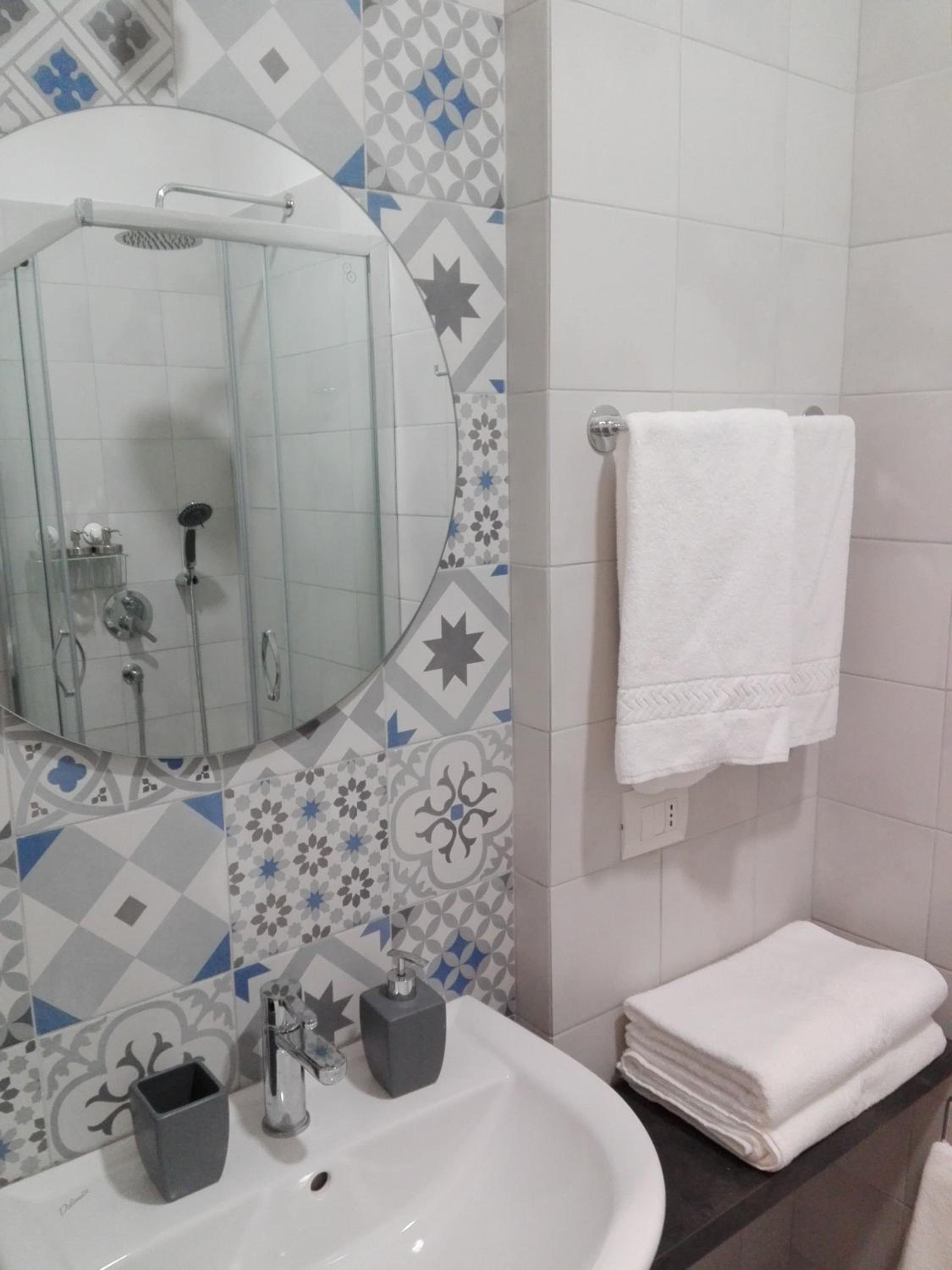 Domus Crescenzio - Guest House