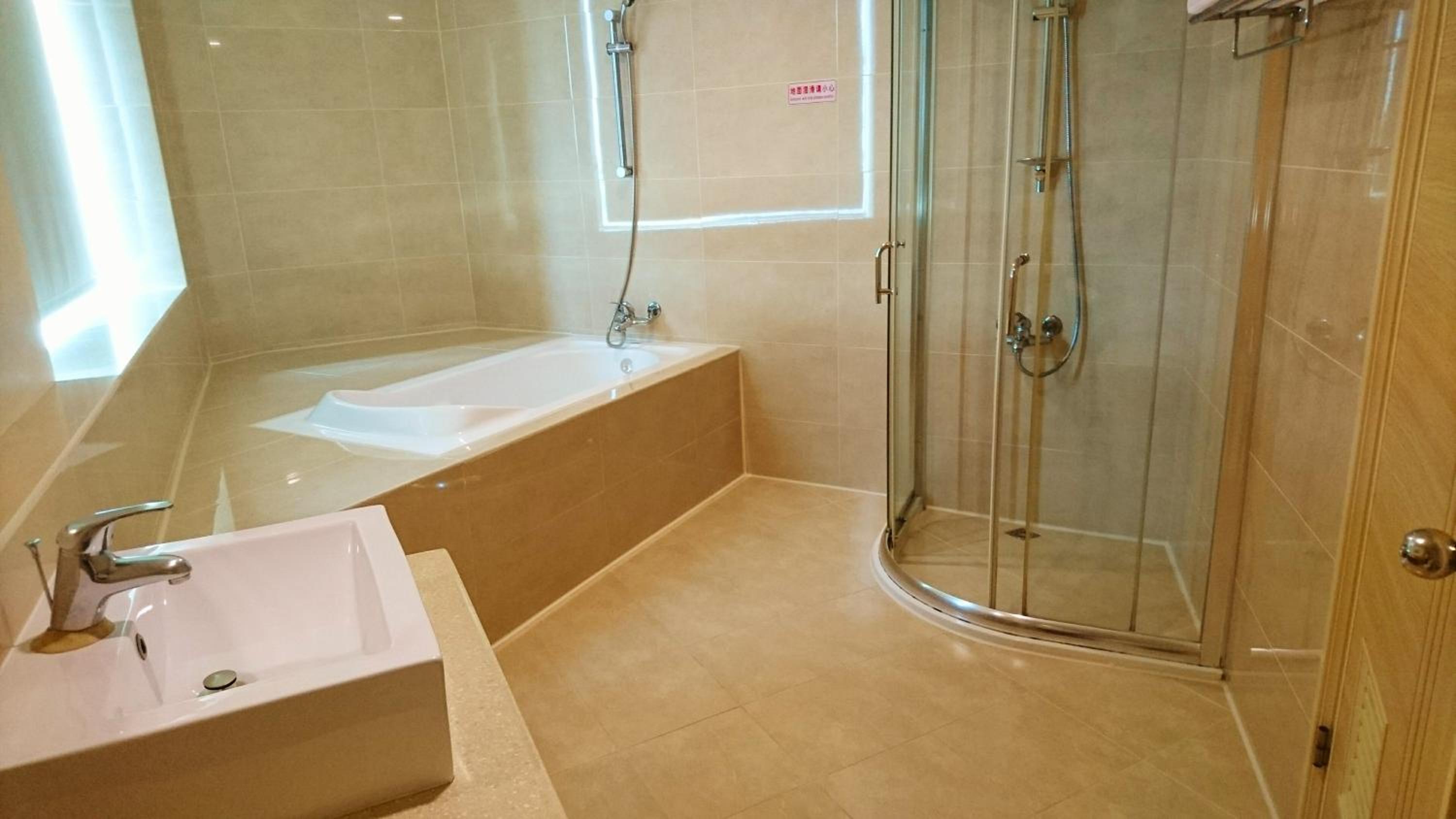 Taoyuan Vacations - Metropolis Hotel - Property Image 9
