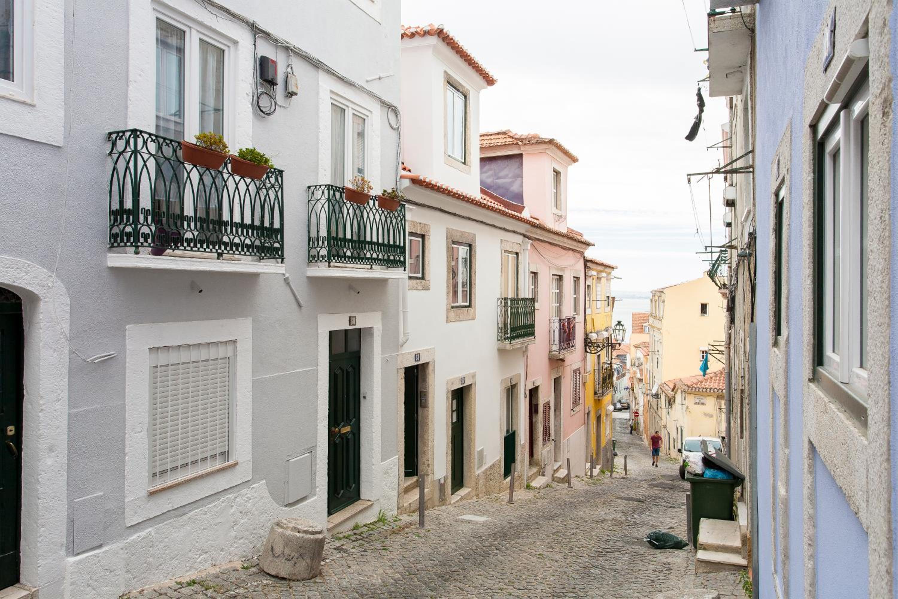 Castelo Picão Apartments