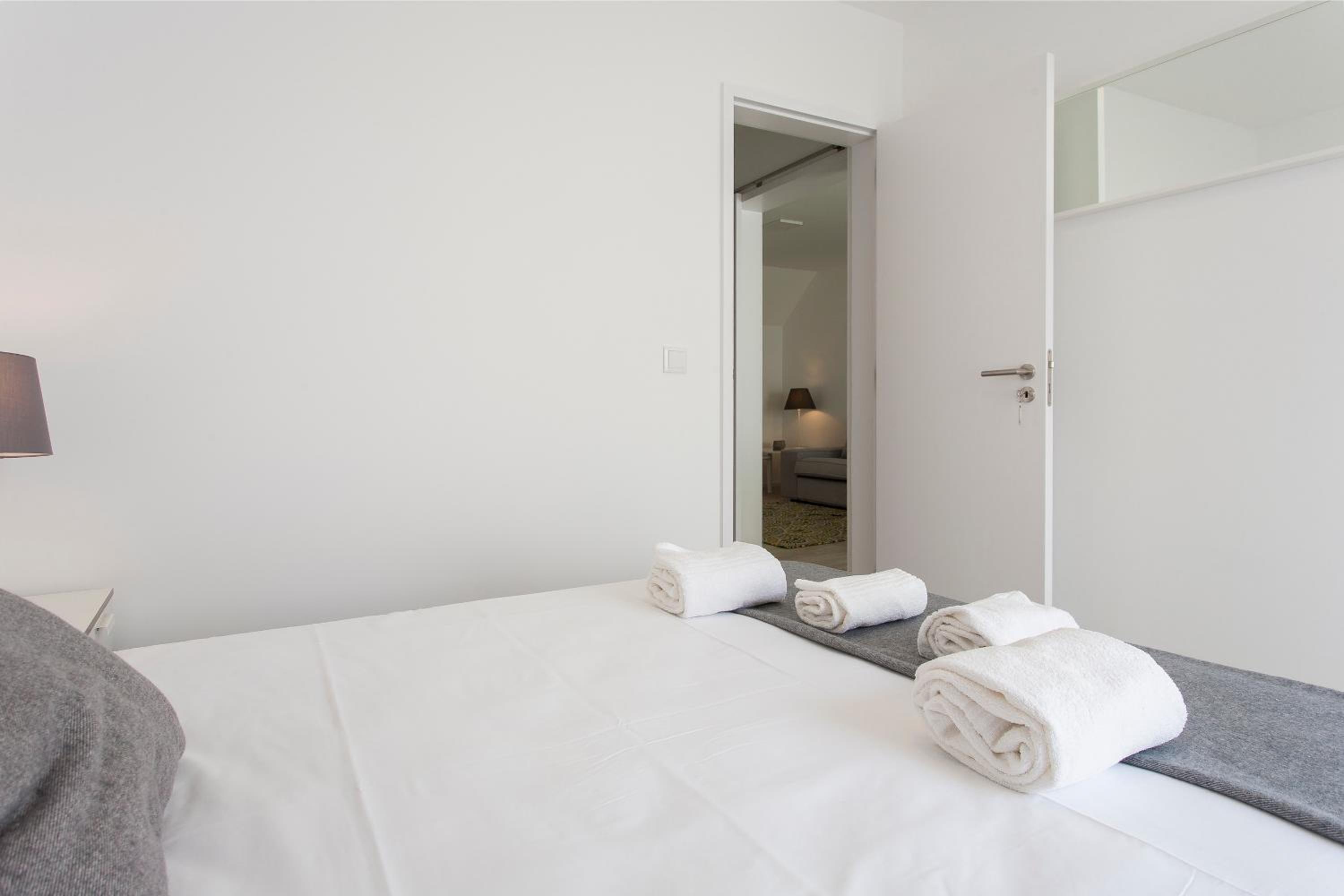 Castelo Picão Apartments
