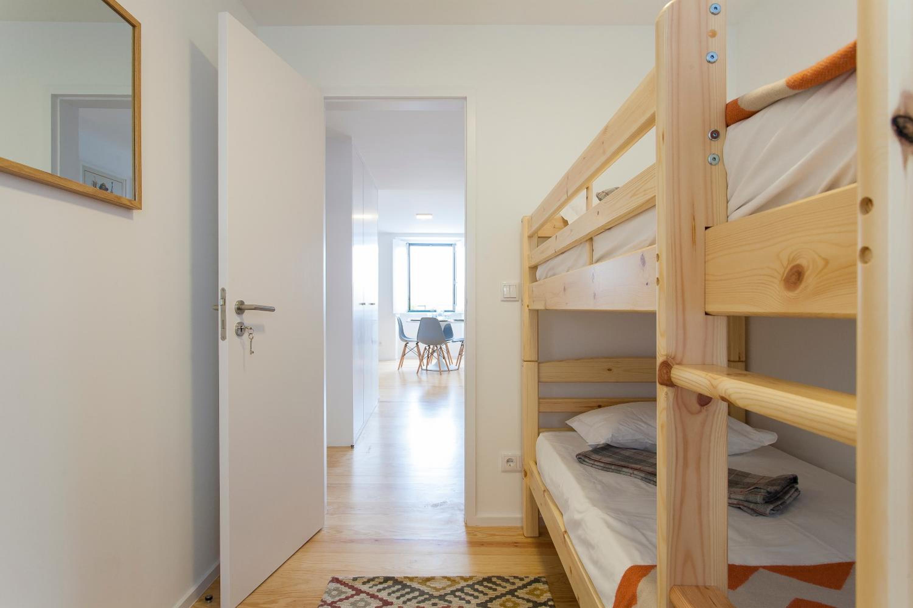 Castelo Picão Apartments