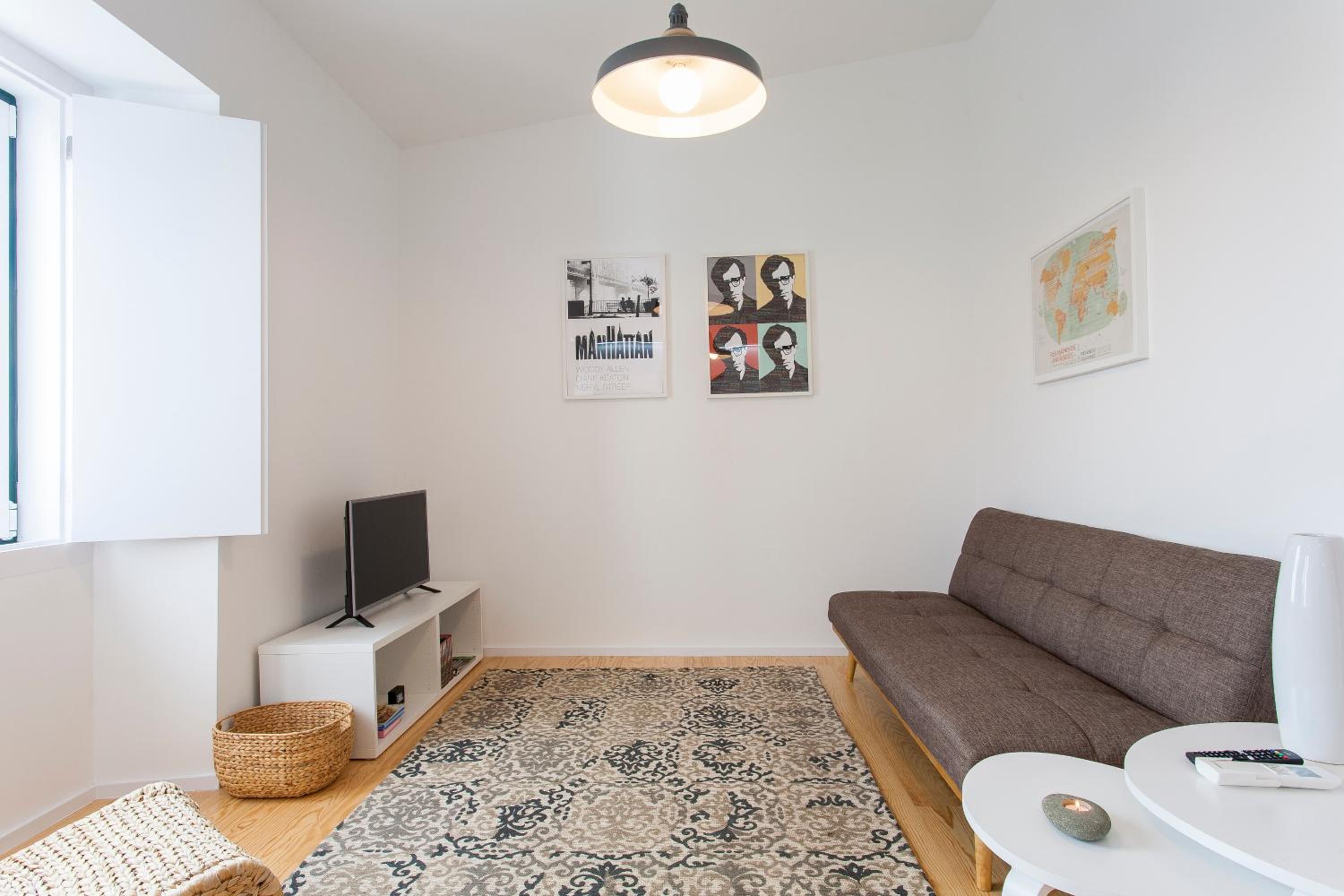 Castelo Picão Apartments