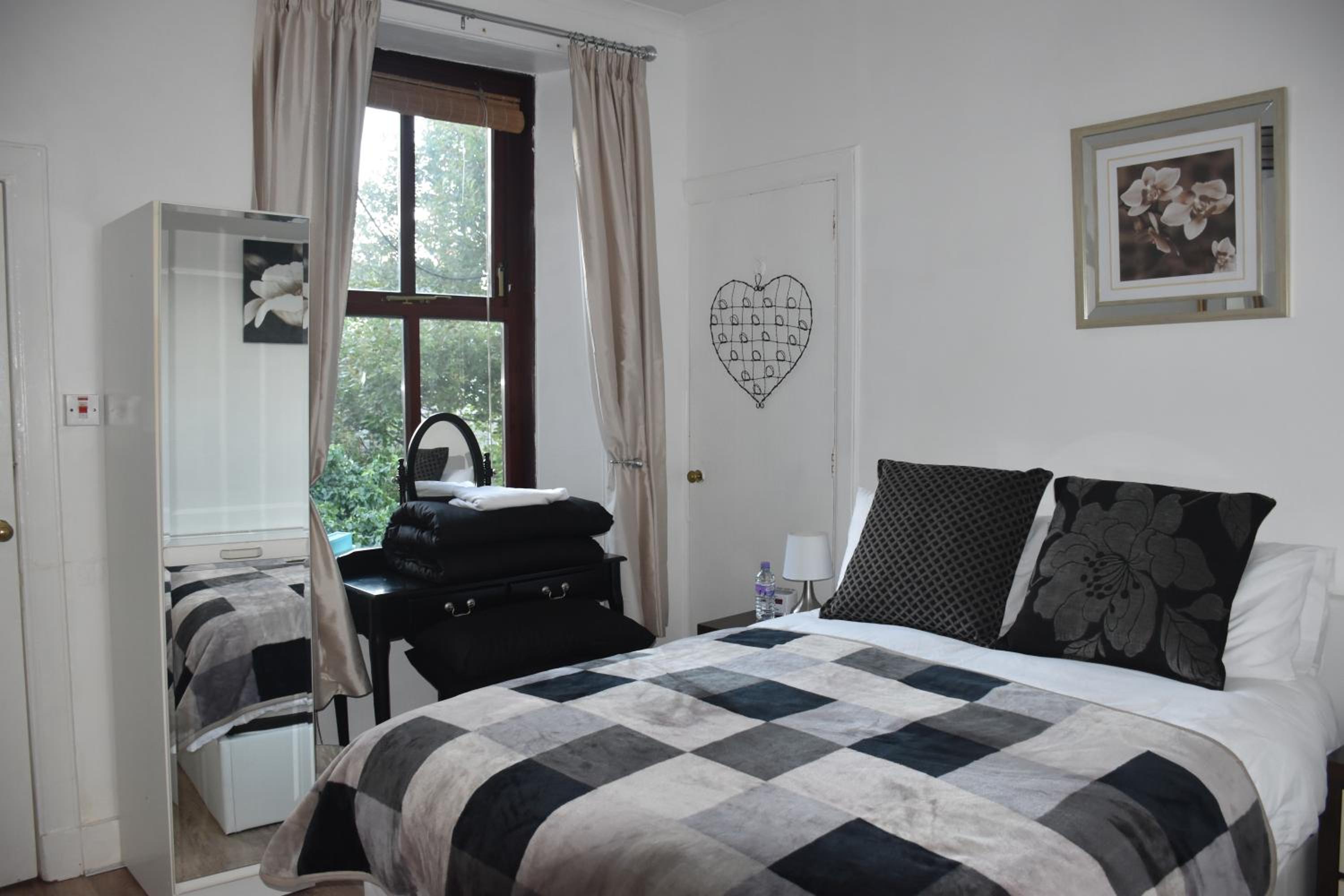 Flat G/R 59 Erskine Street Aberdeen view 5