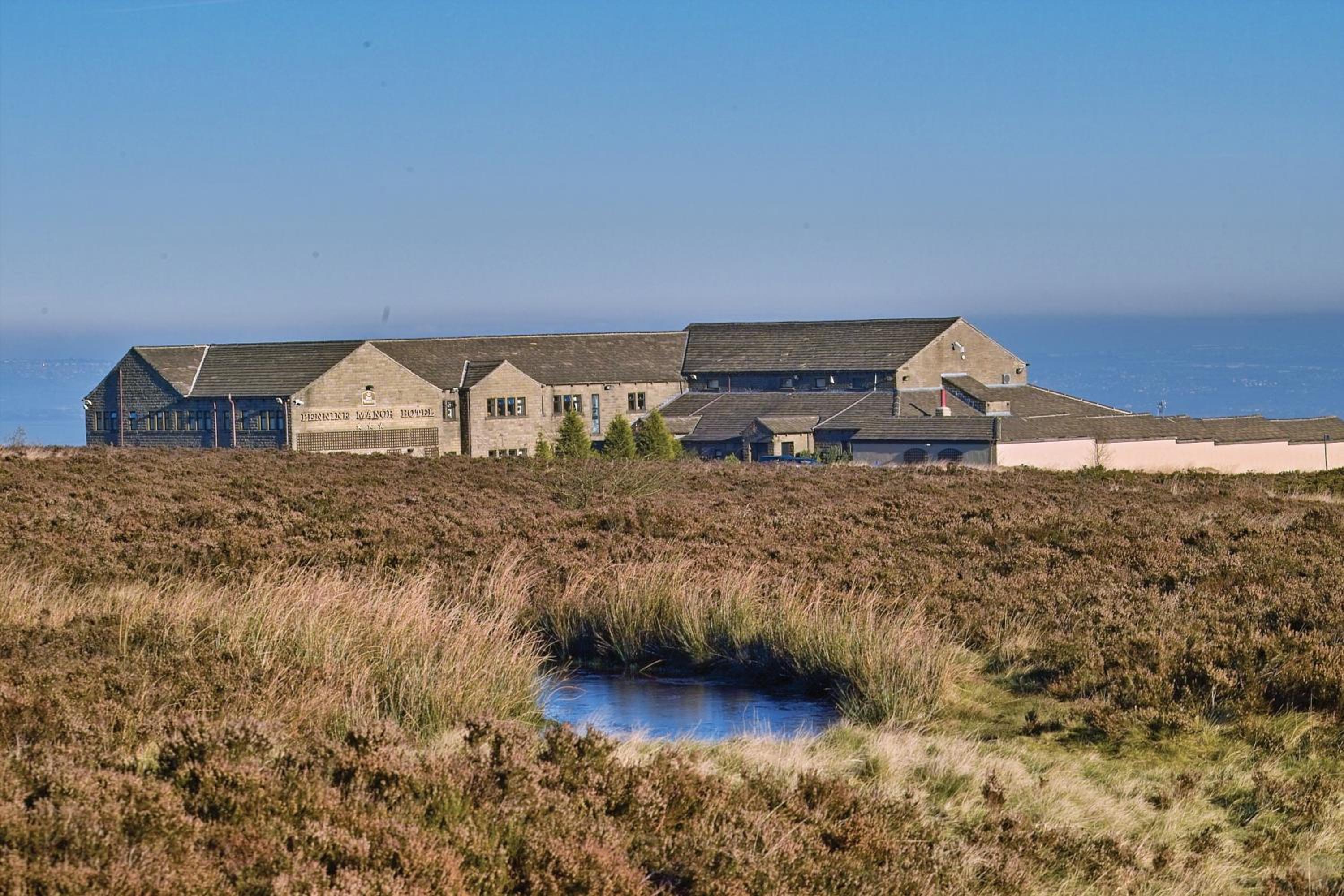 Huddersfield Vacations - Pennine Manor Hotel - Property Image 1