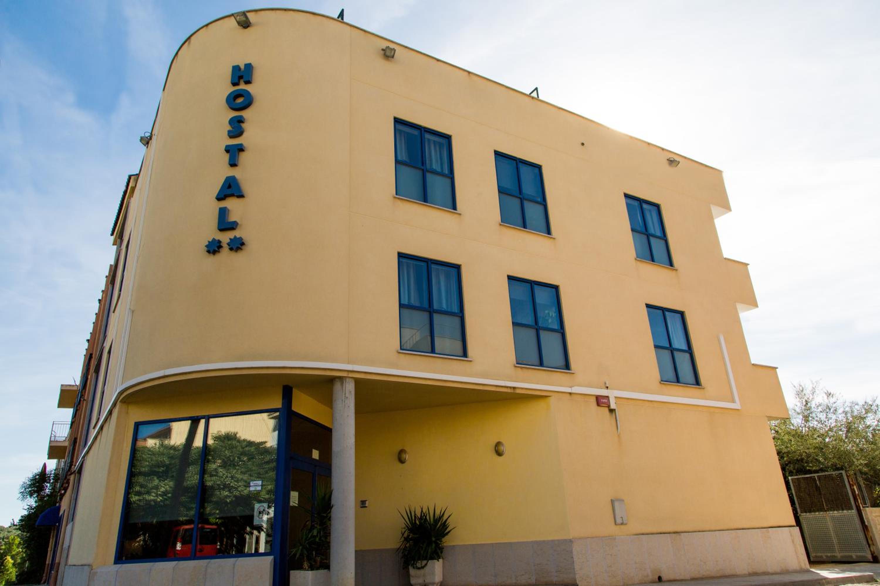 Hostal Casa Manolo - Property Image 2