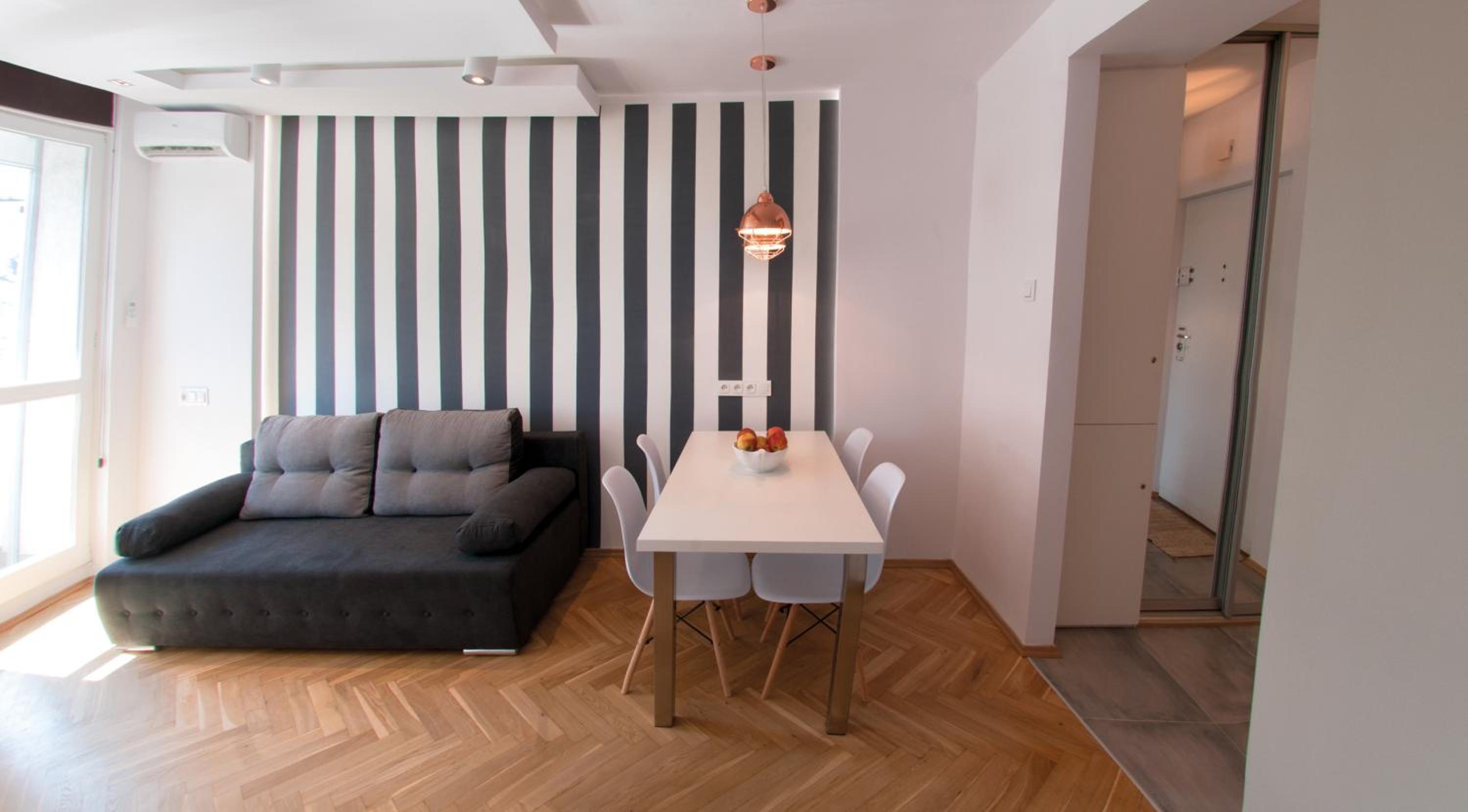 Old Town Grand Theatre Apartment view 3