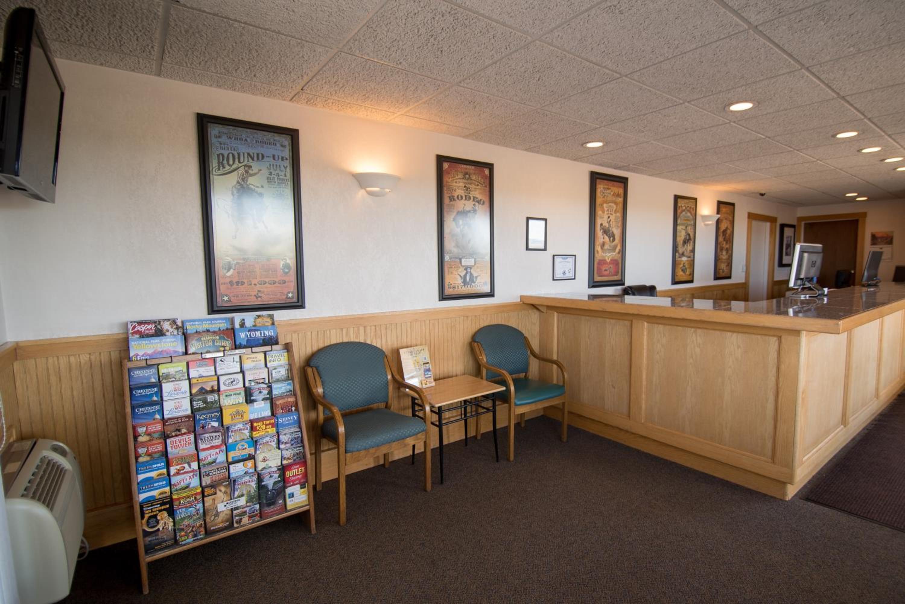 Laramie Vacations - Motel 8 Laramie - Property Image 3