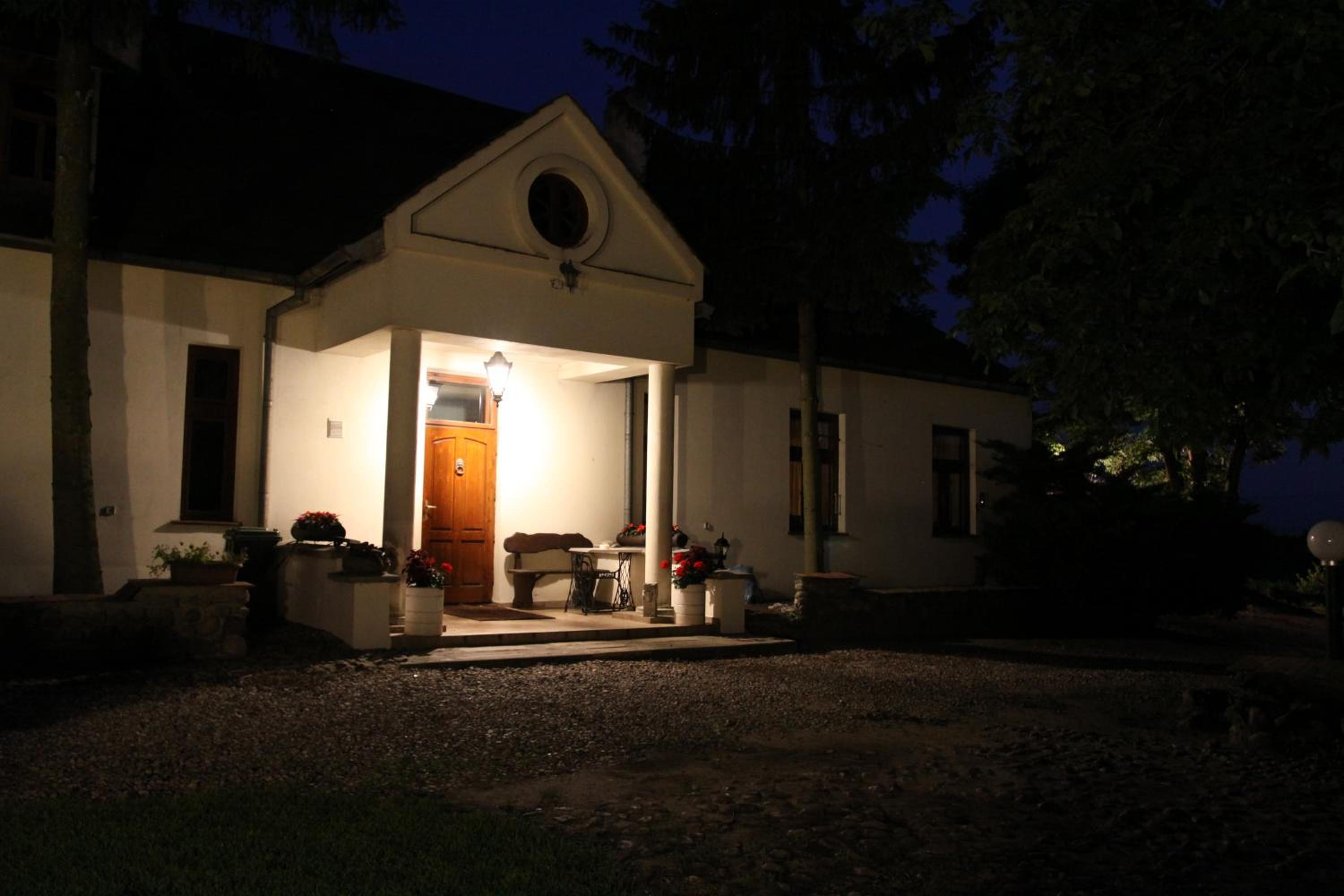 Photo 28