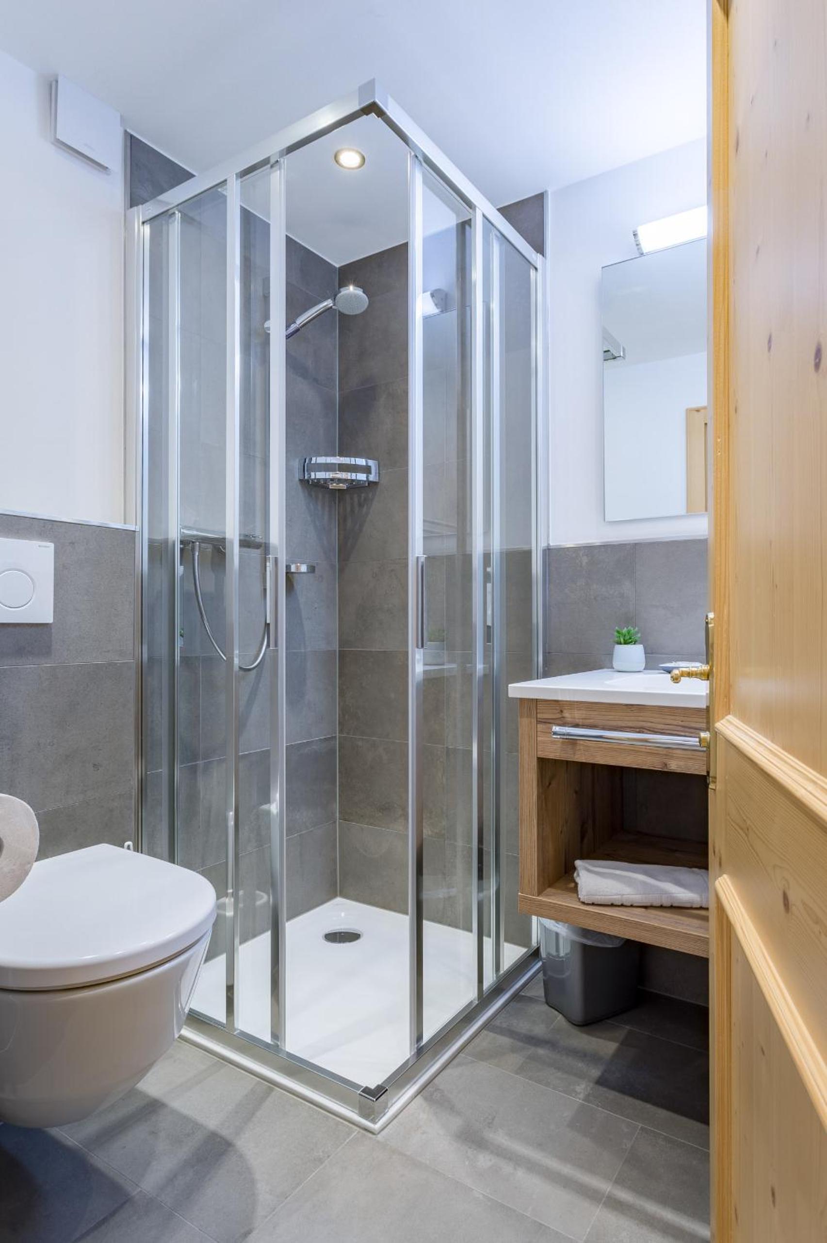 Active Apartments