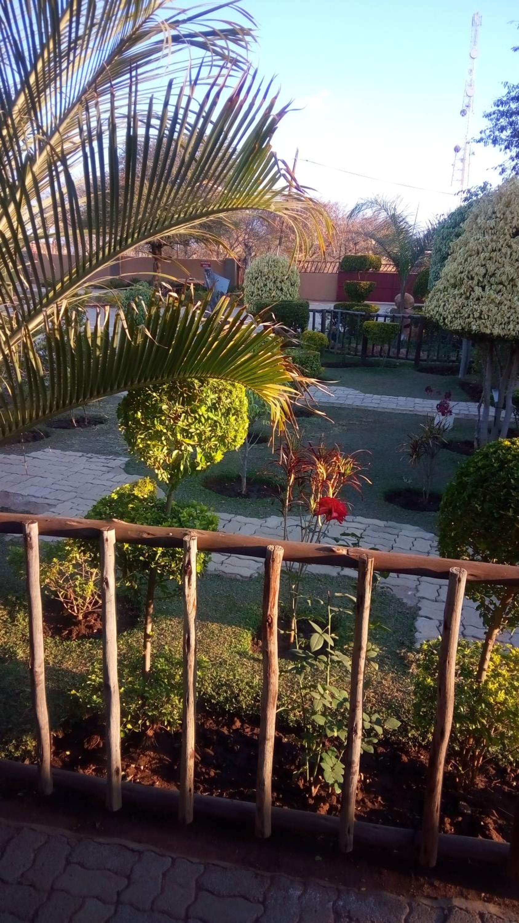 Thulamela Guest House Mahalapye