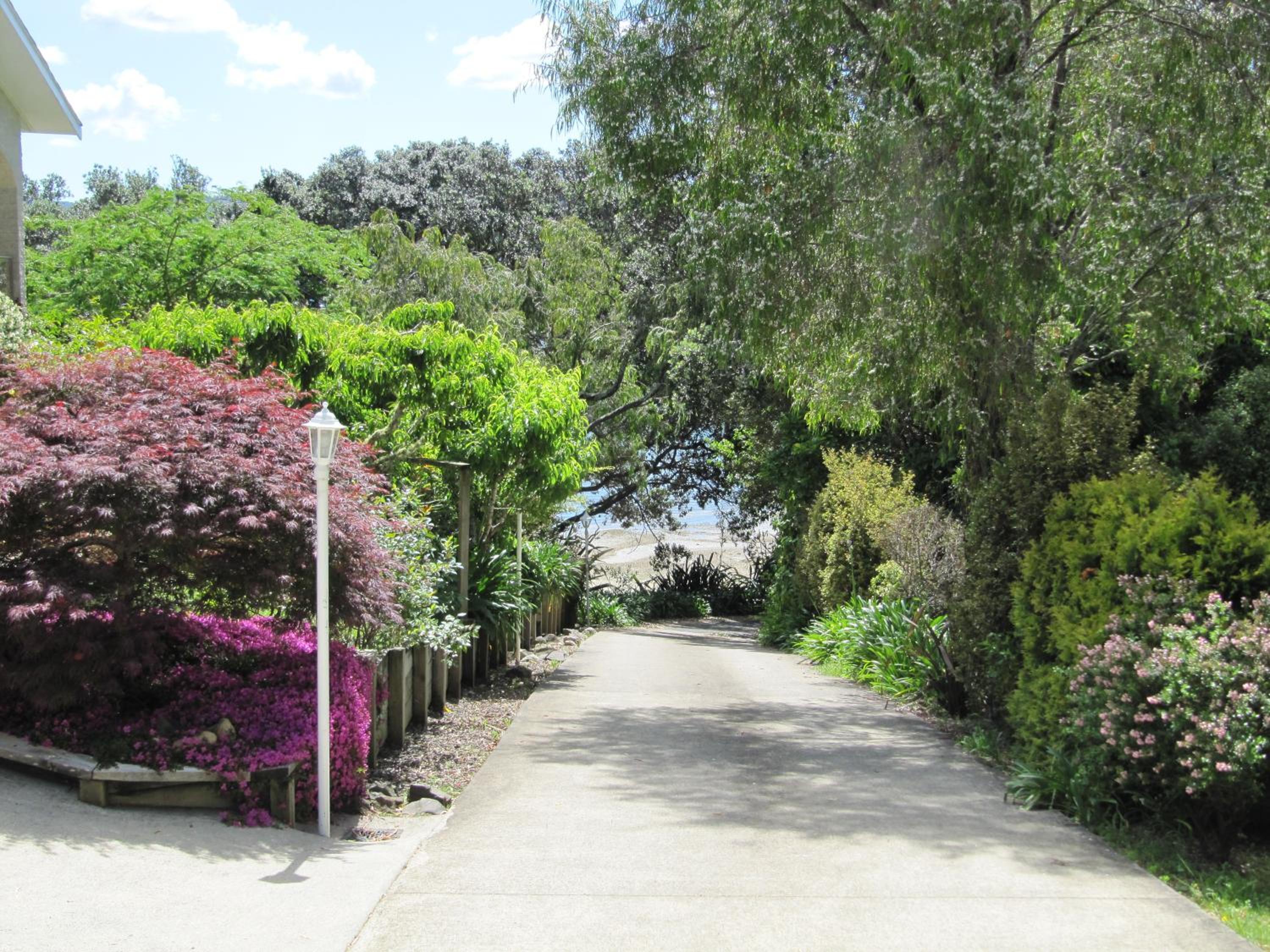 Mooring Lane Lodge