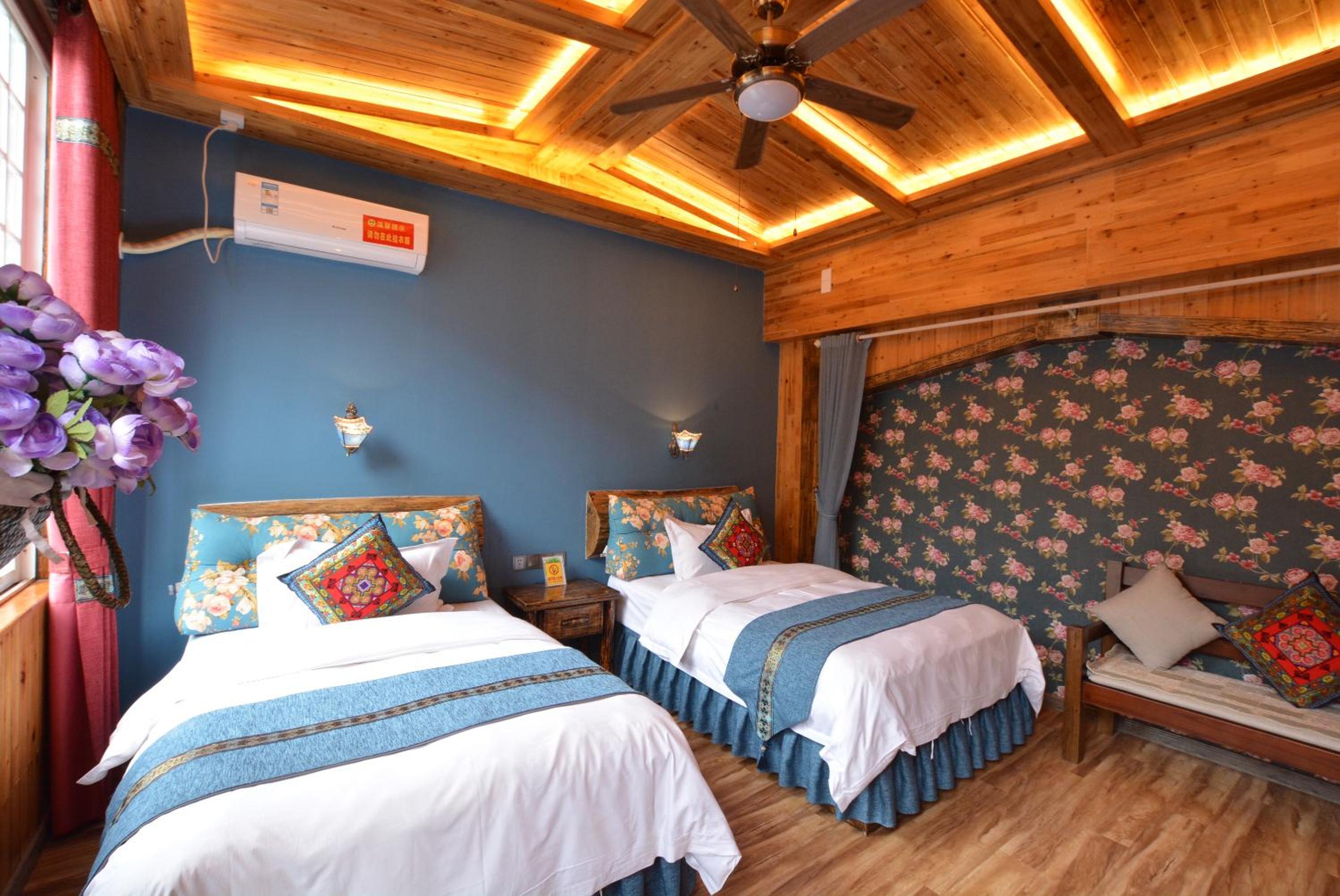 Floral Hotel · Baihui Living Zhangjiajie