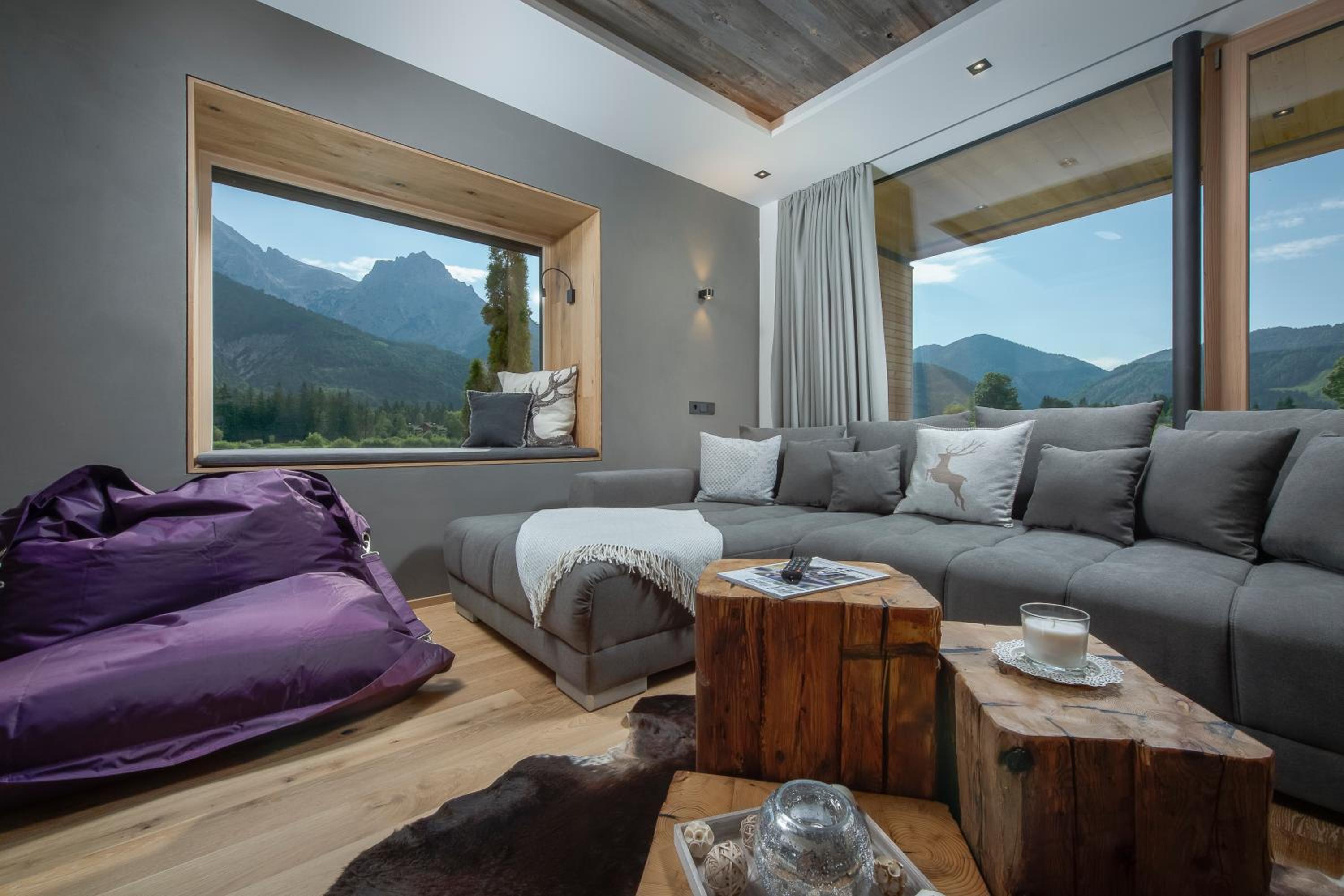 Stoaberg Lodge
