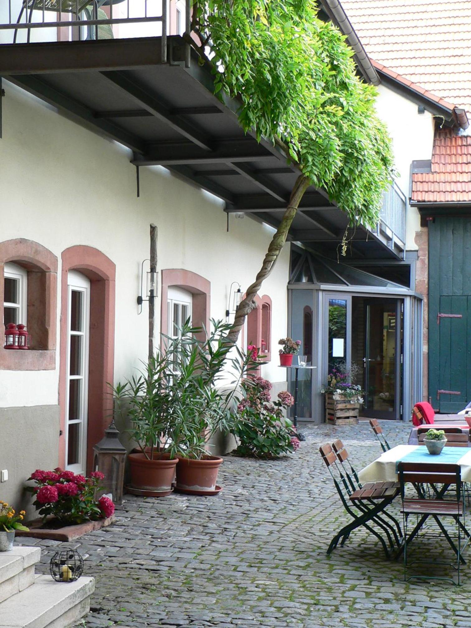 Alter Winzerhof Weisenheim am Berg 3 Sterne SUPERIOR