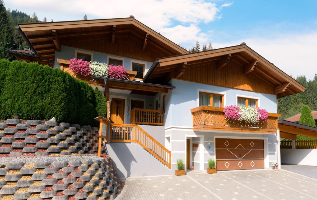 Helis Appartements view 3
