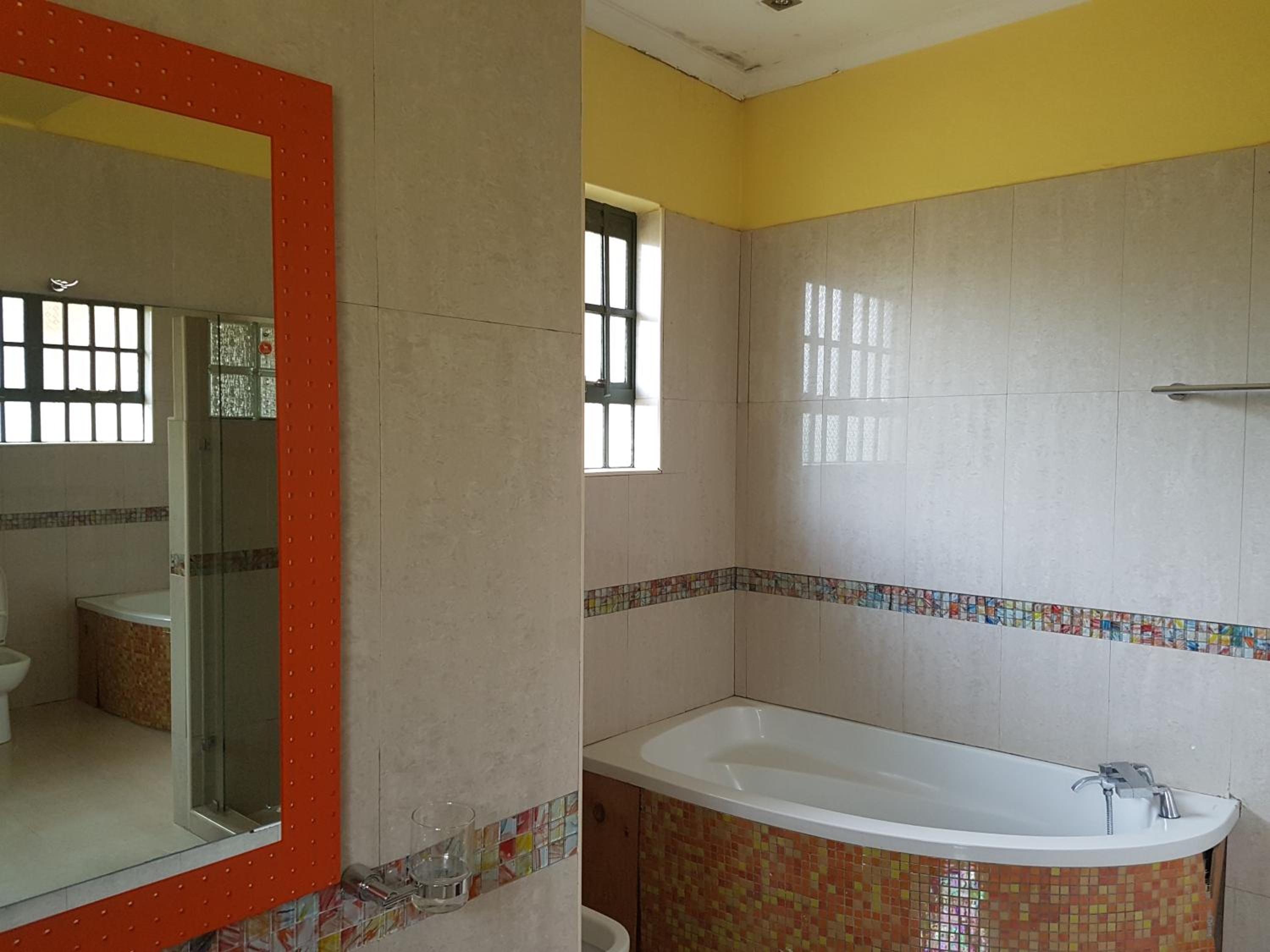 Spurwing Guest House