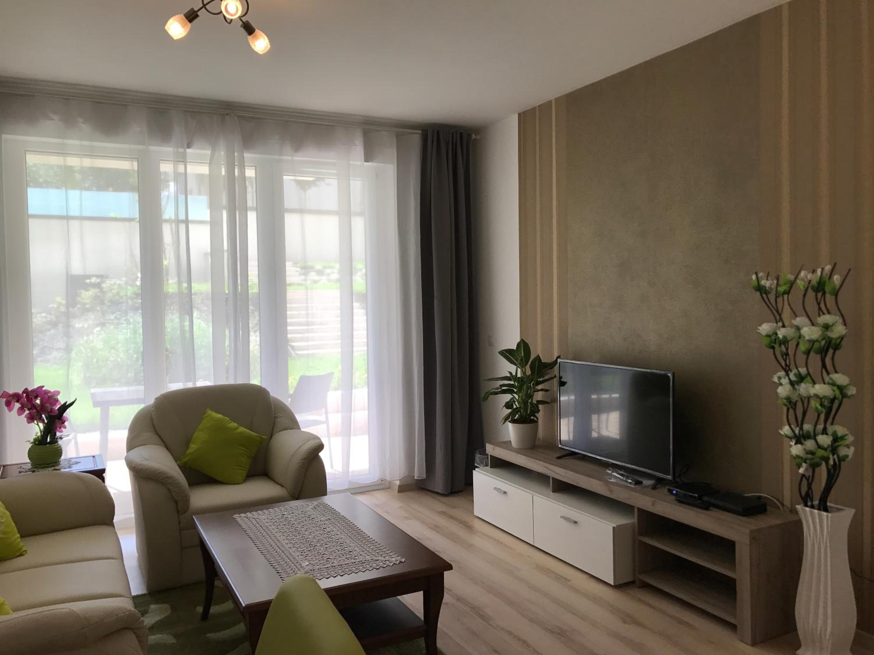 Corvin Rose Apartment Hotel