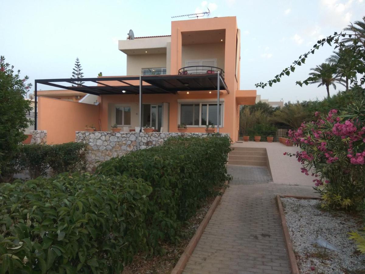 House Near the Sea view 2