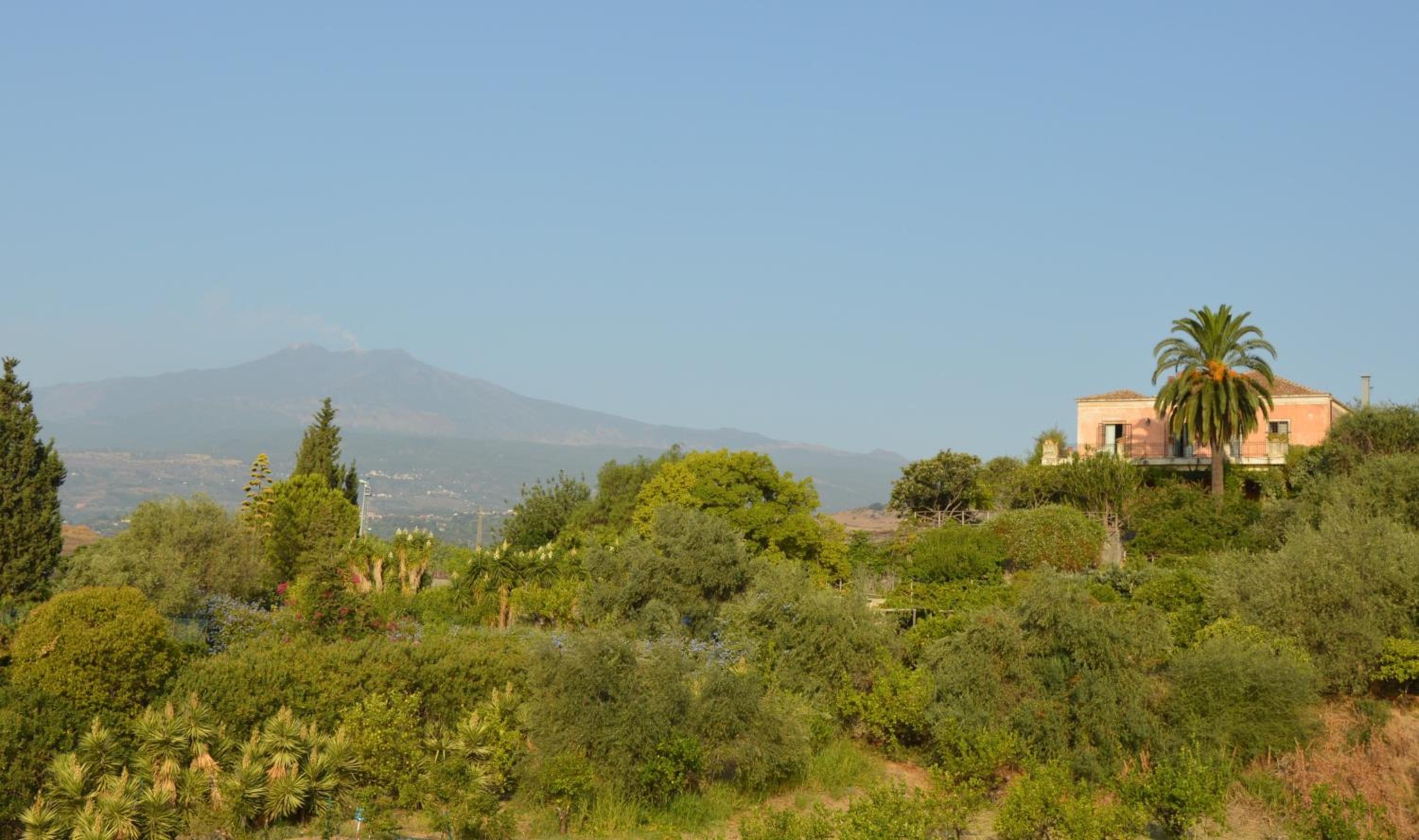 Antico Borgo Etneo Country Hotel