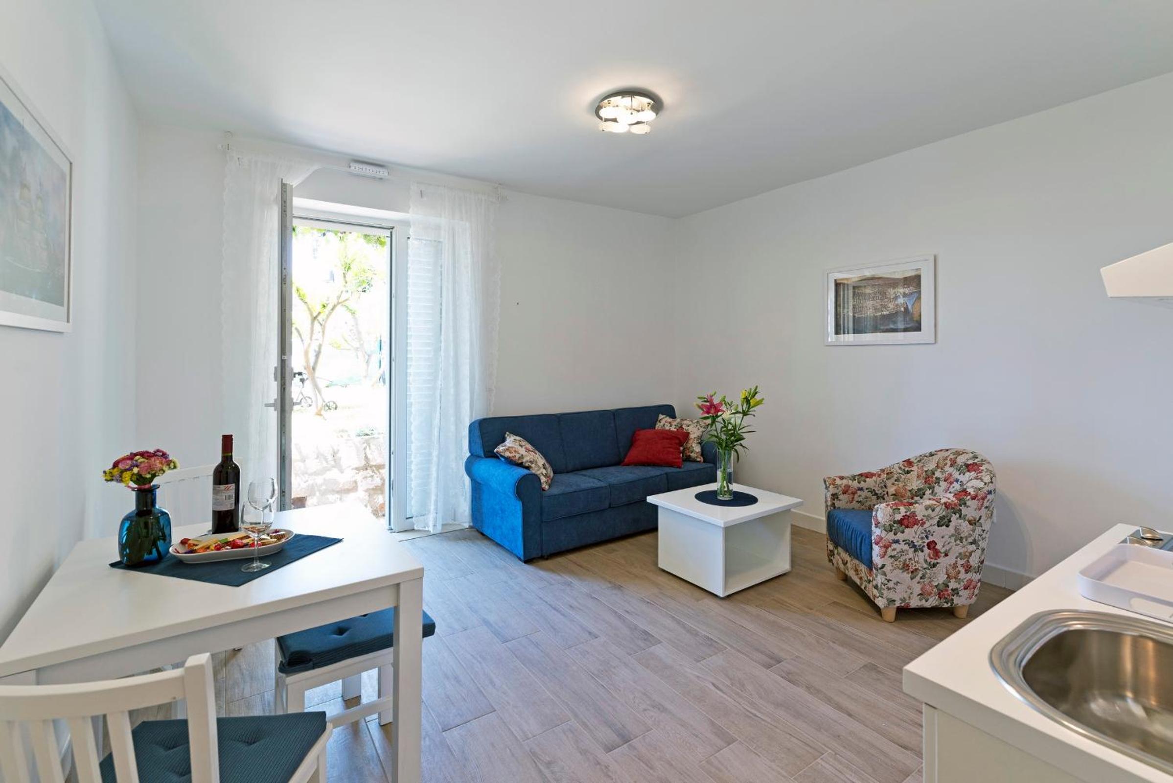 Ida Apartments