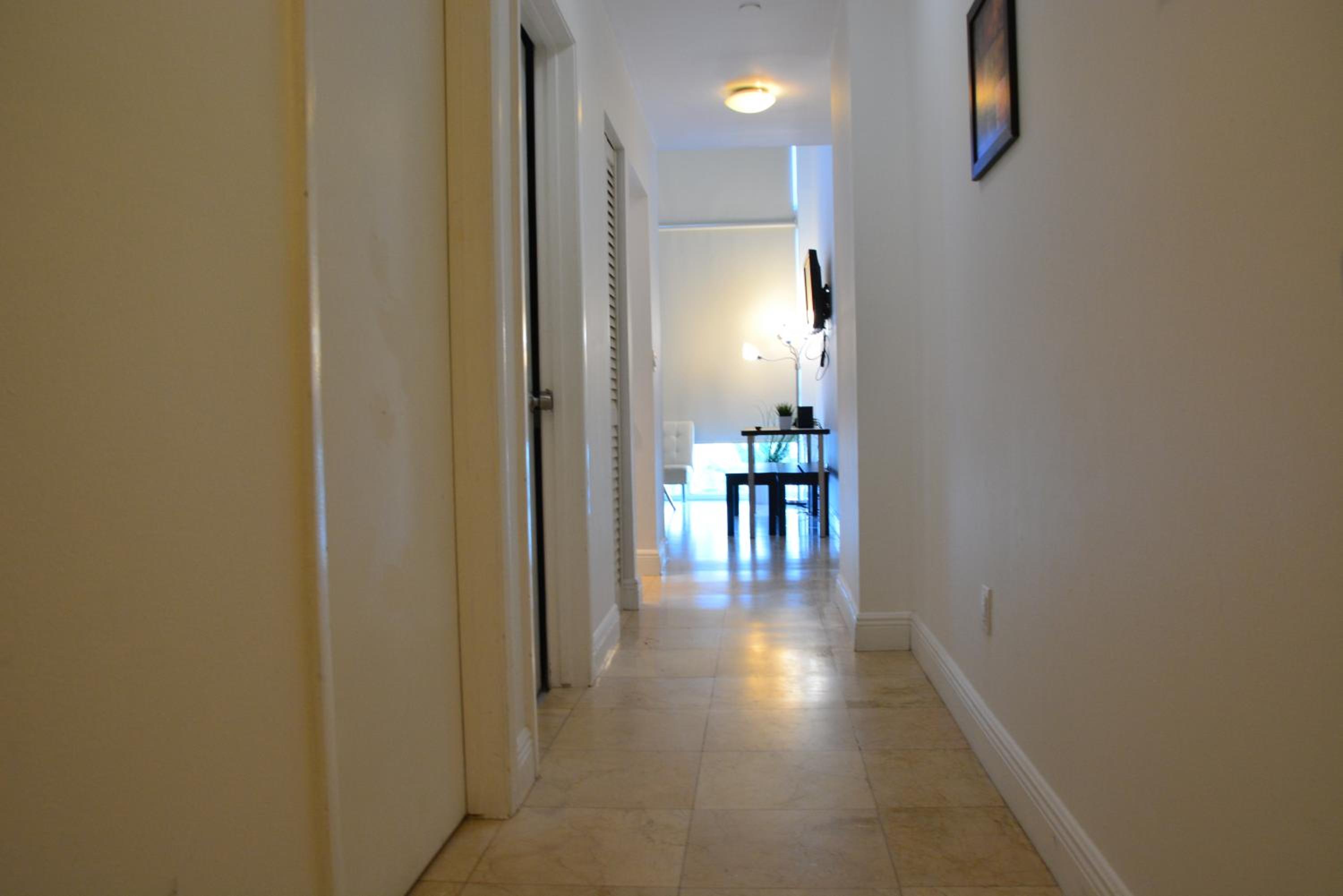 New Point Miami Beach Apartments