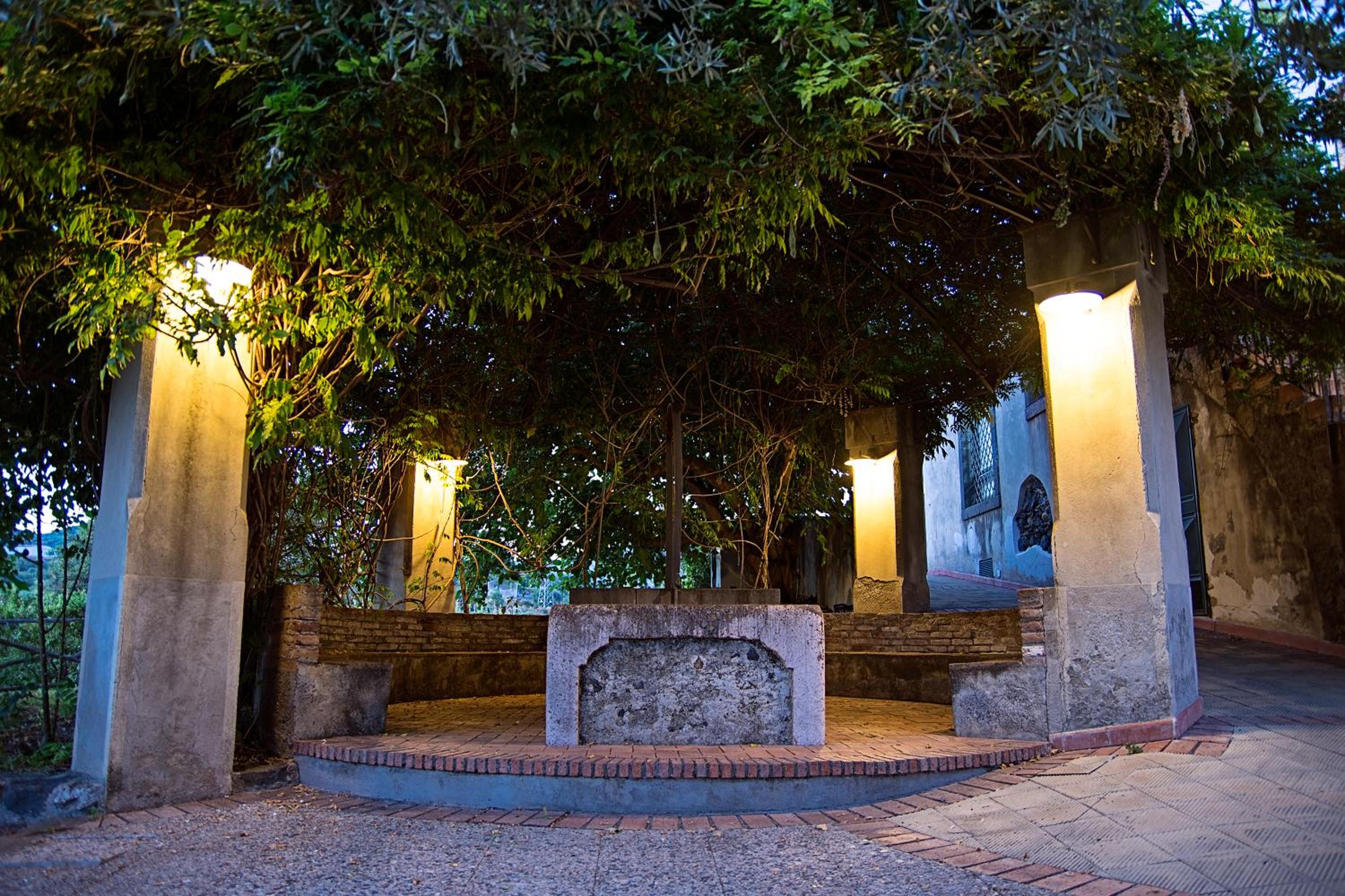 Antico Borgo Etneo Country Hotel