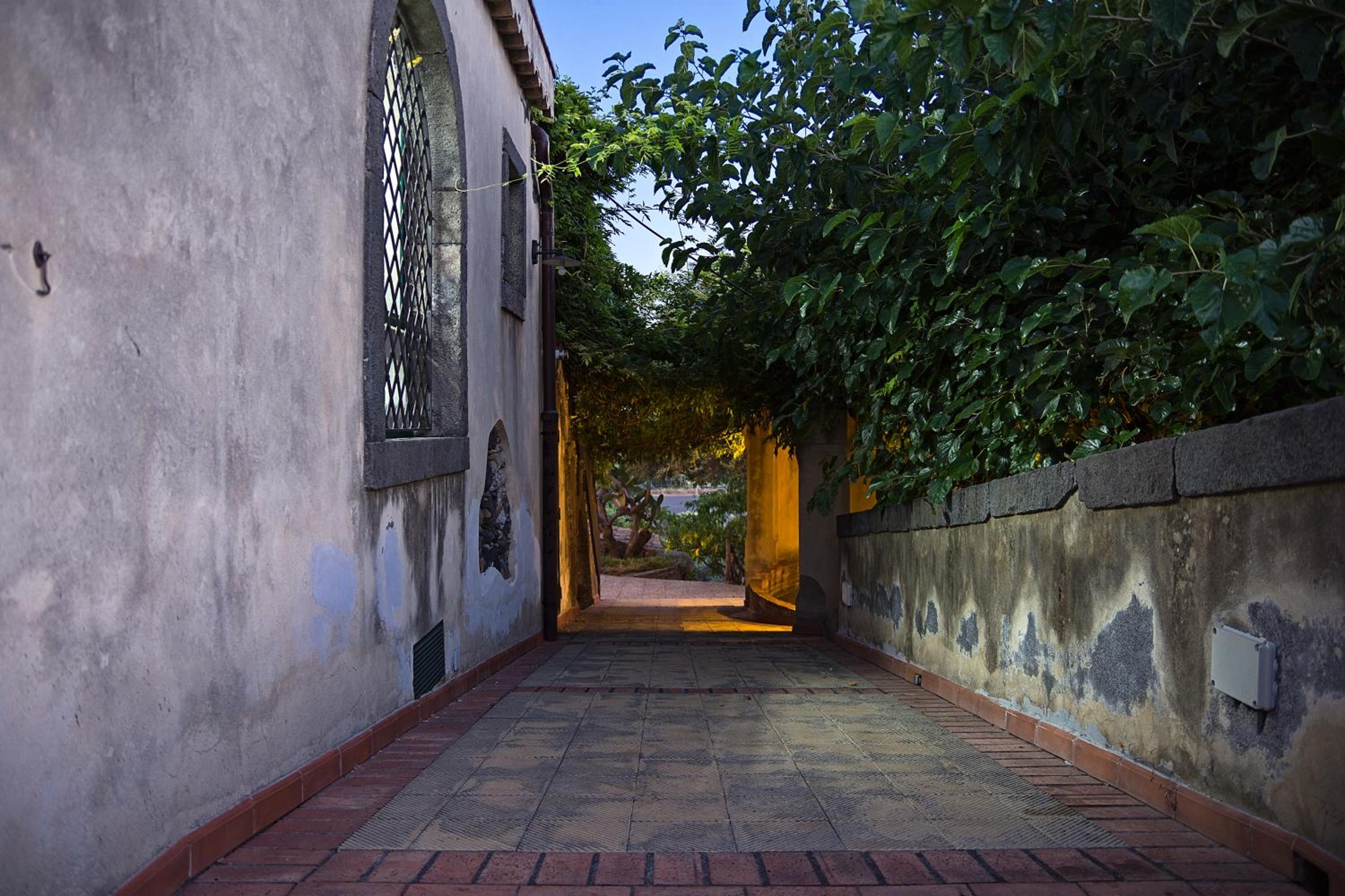 Antico Borgo Etneo Country Hotel