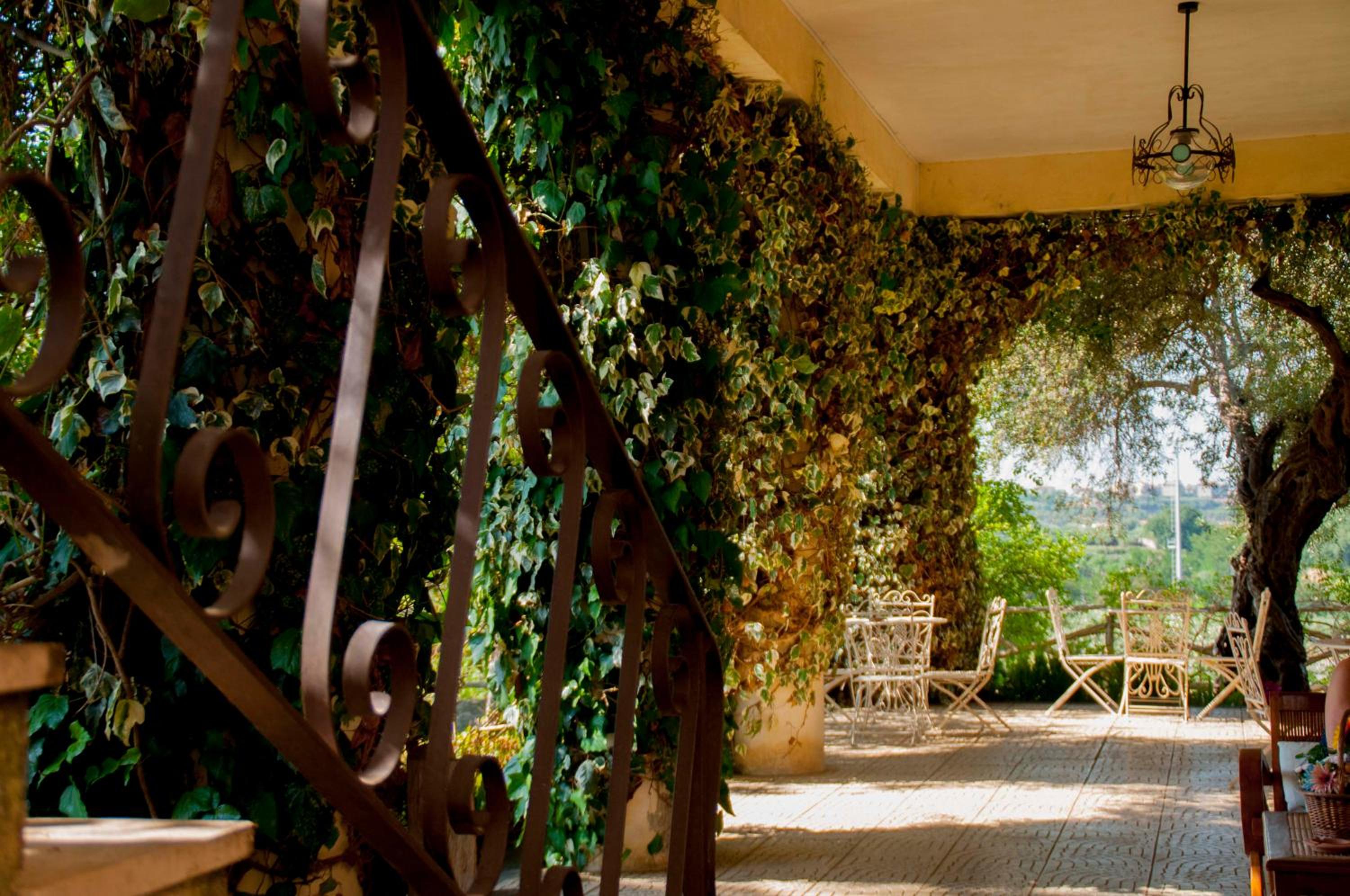 Antico Borgo Etneo Country Hotel