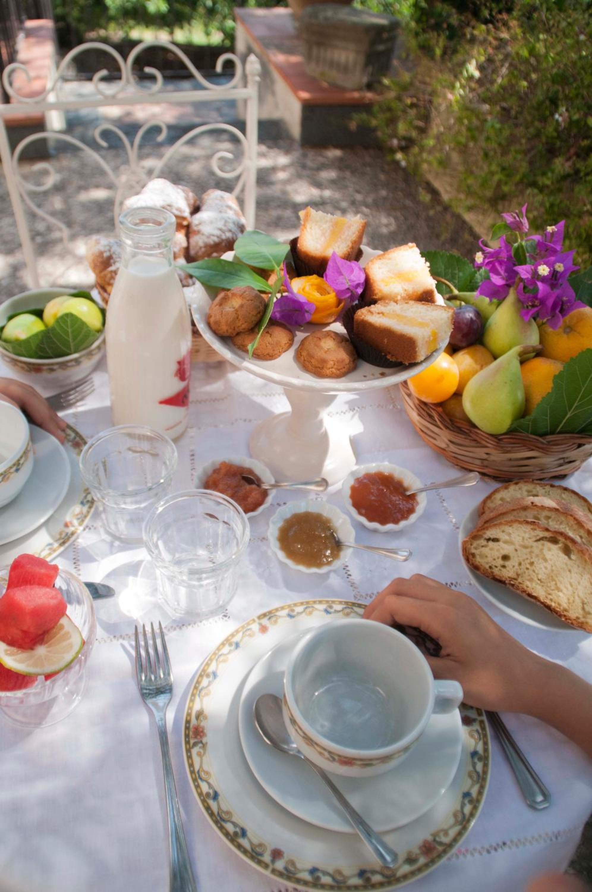 Antico Borgo Etneo Country Hotel